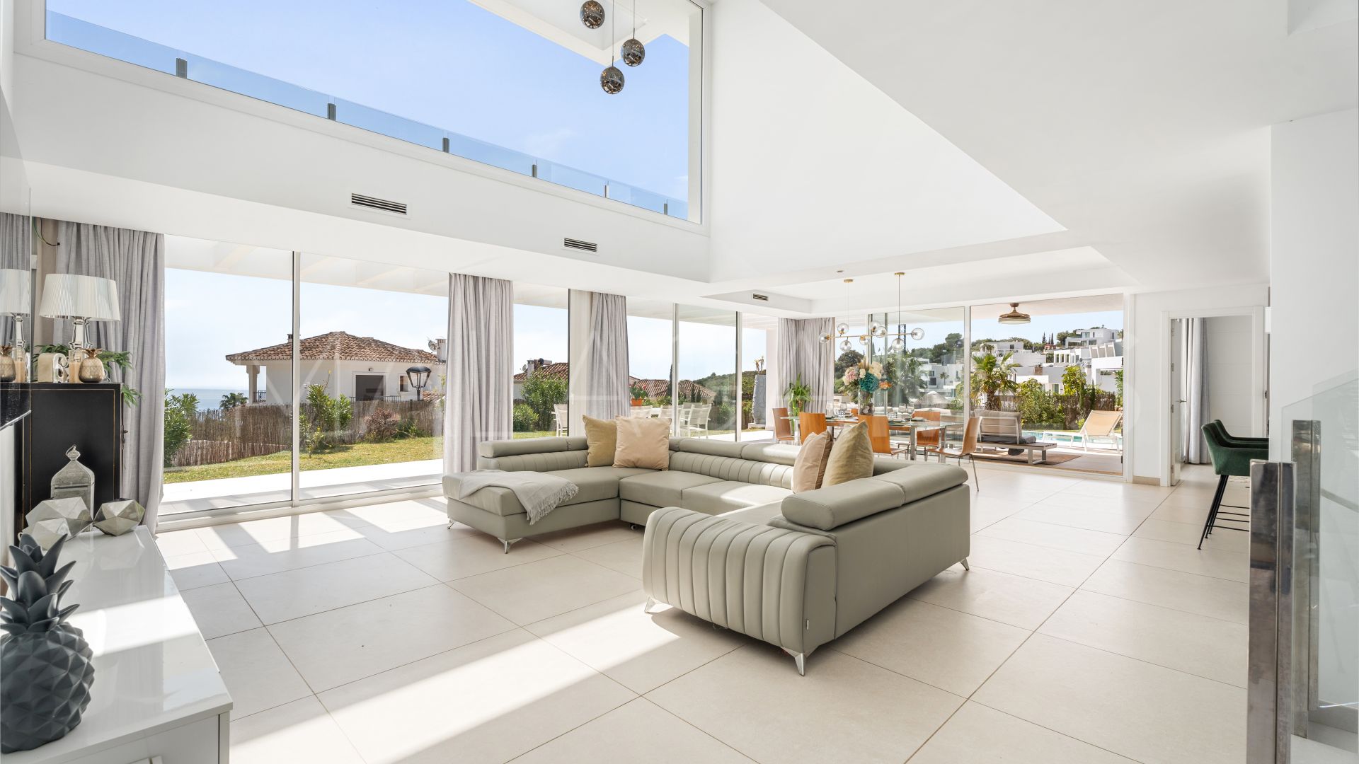 Villa for sale in Mijas