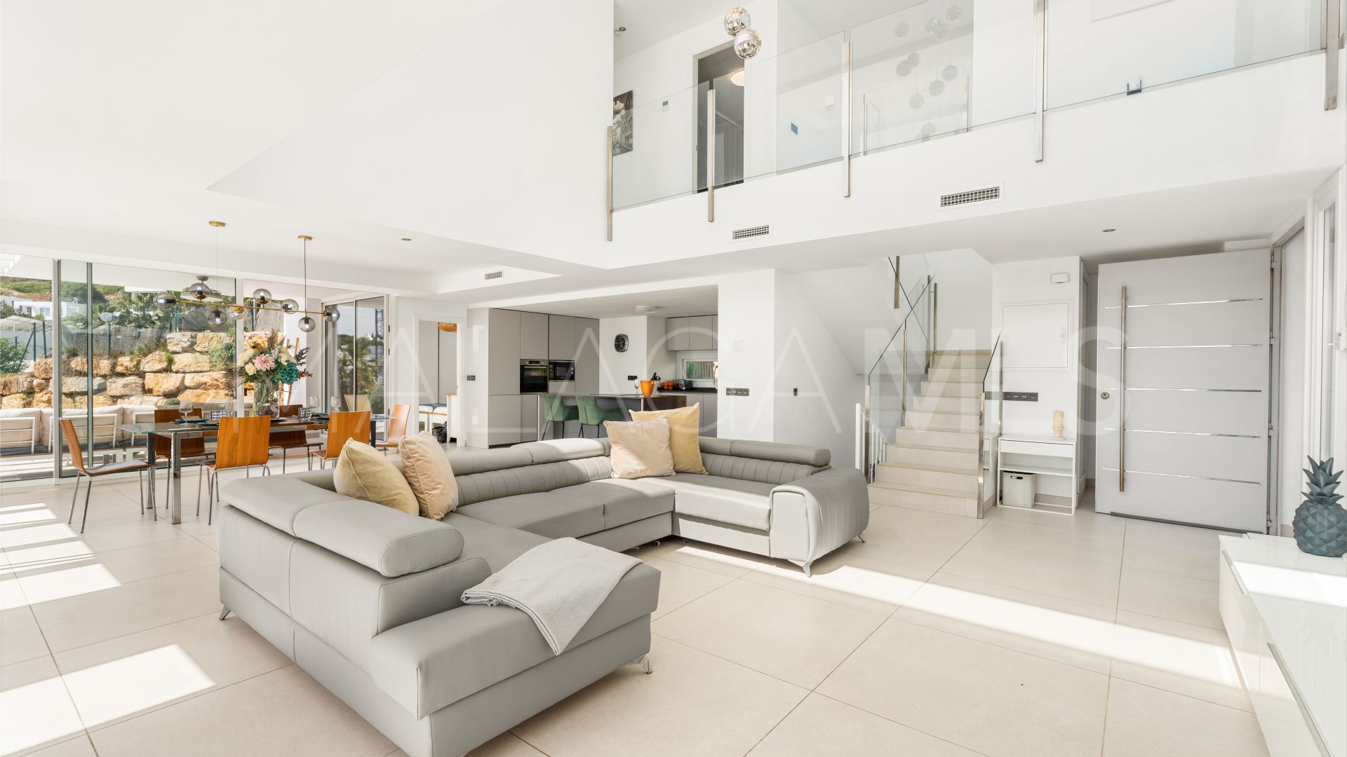 Villa for sale in Mijas