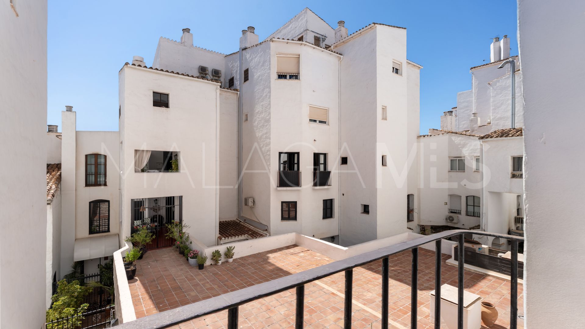 Wohnung for sale in Marbella - Puerto Banus