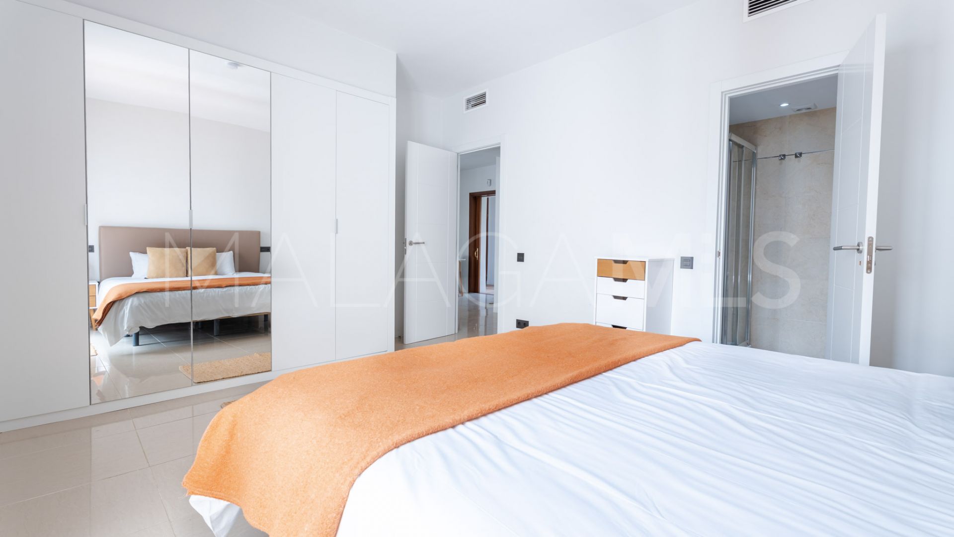 Se vende apartamento in Marbella - Puerto Banus with 2 bedrooms