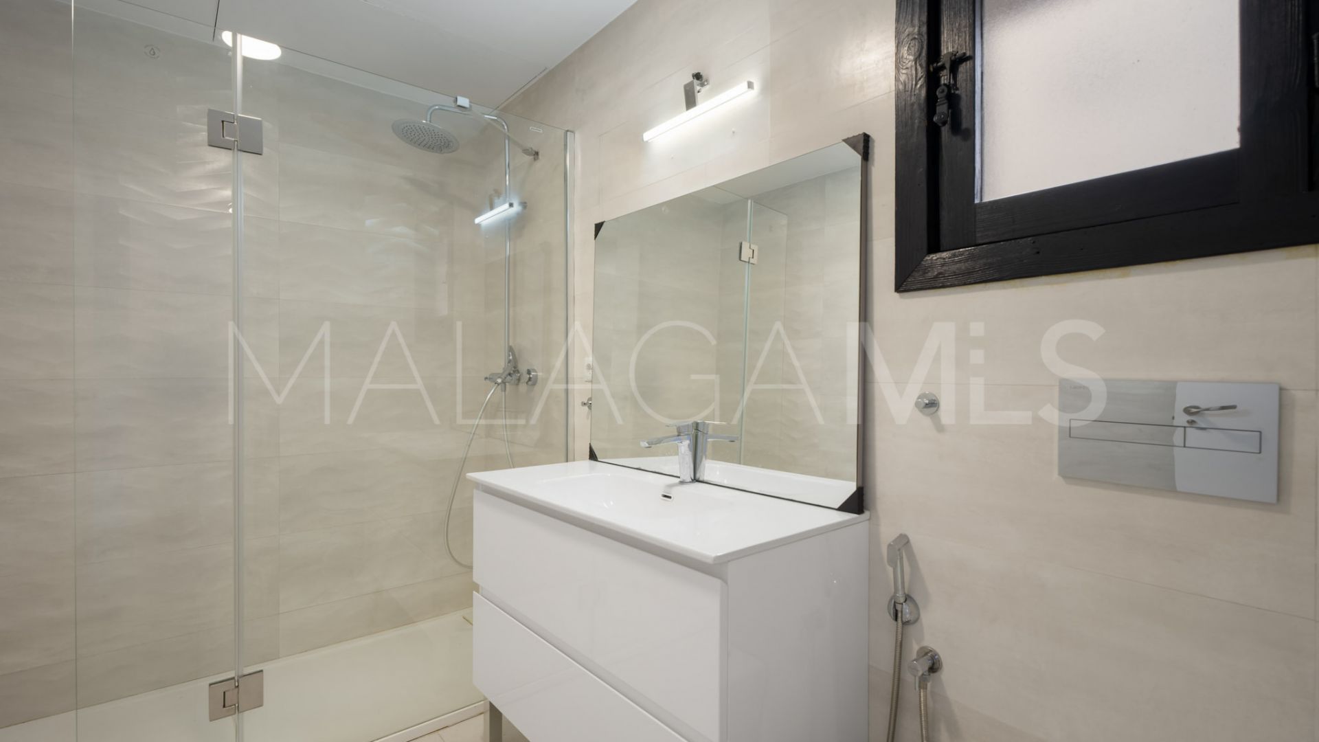 Wohnung for sale in Marbella - Puerto Banus