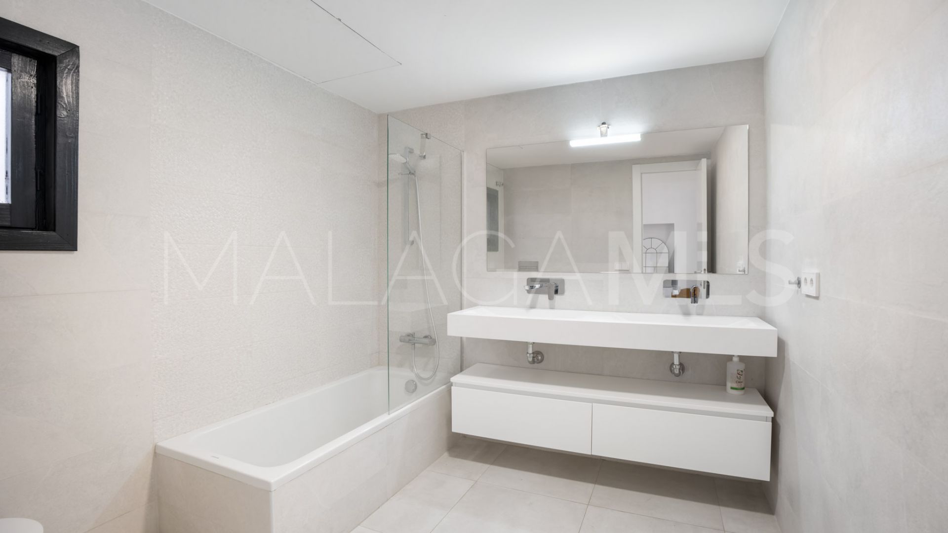 Wohnung for sale in Marbella - Puerto Banus