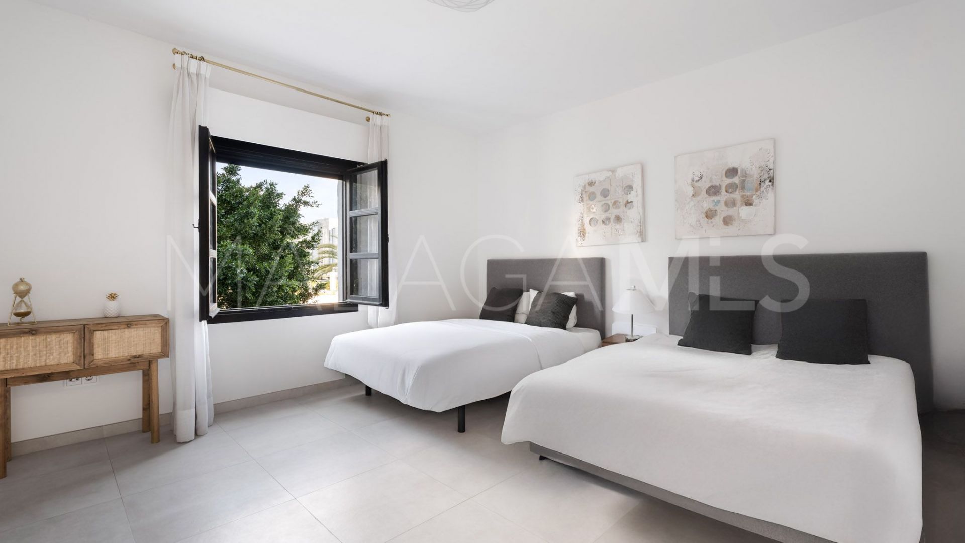 Wohnung for sale in Marbella - Puerto Banus