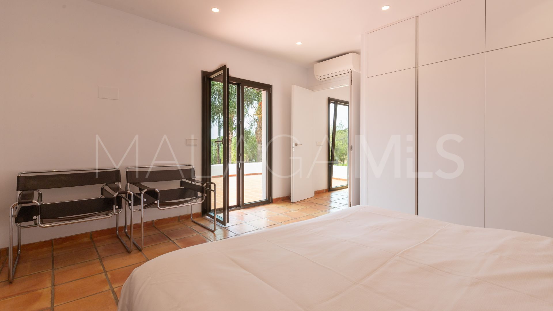 Villa for sale in Nagüeles