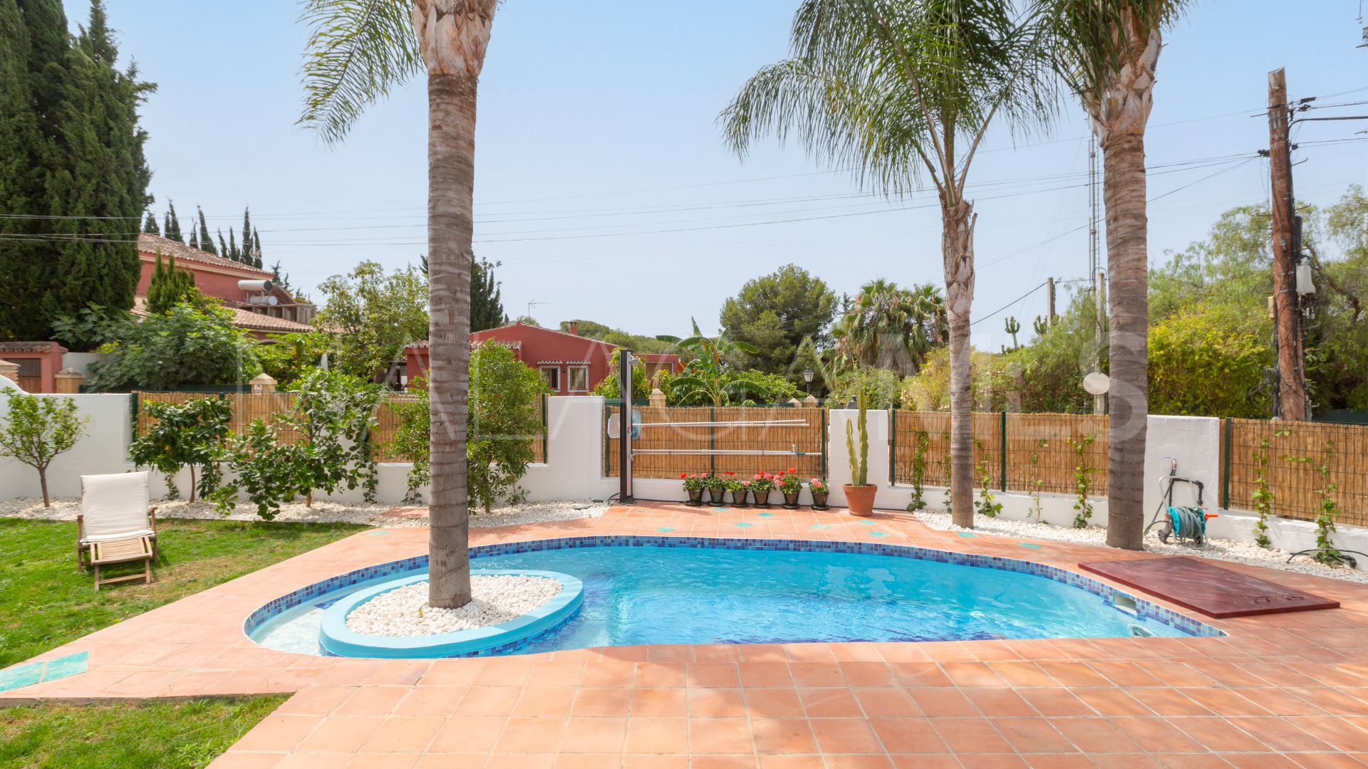 Villa for sale in Nagüeles
