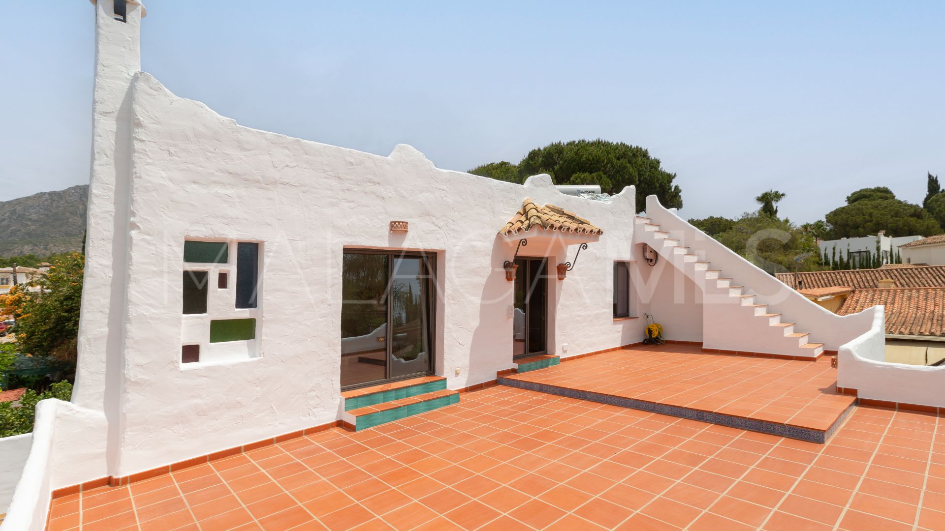 Villa for sale in Nagüeles