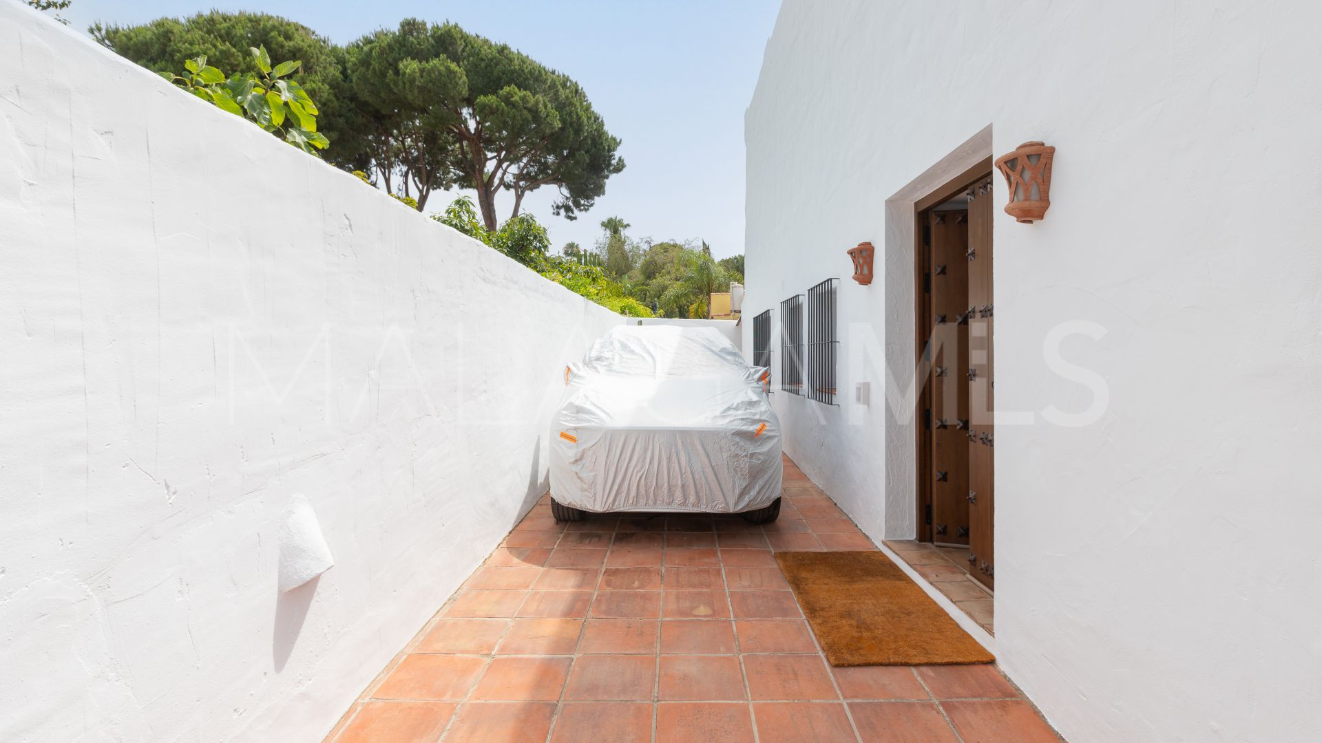 Villa for sale in Nagüeles