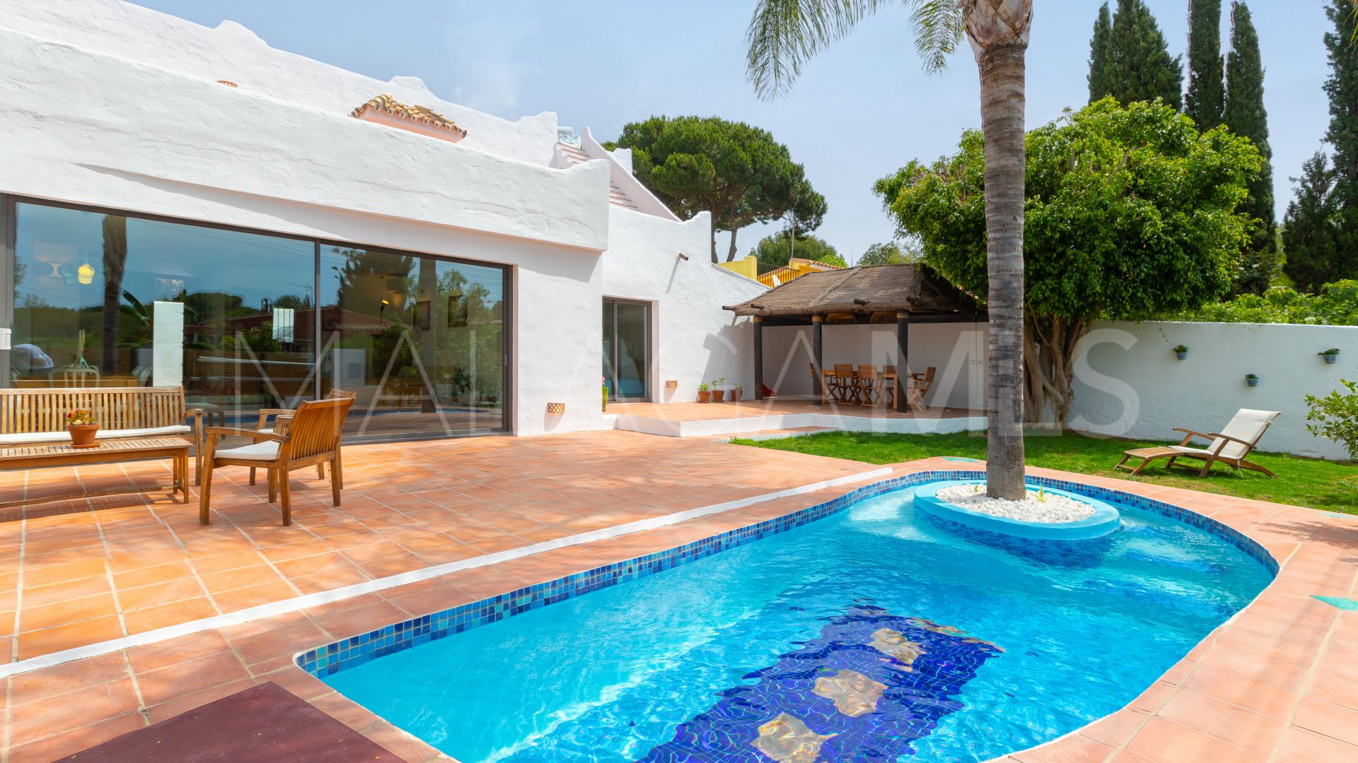 Villa for sale in Nagüeles