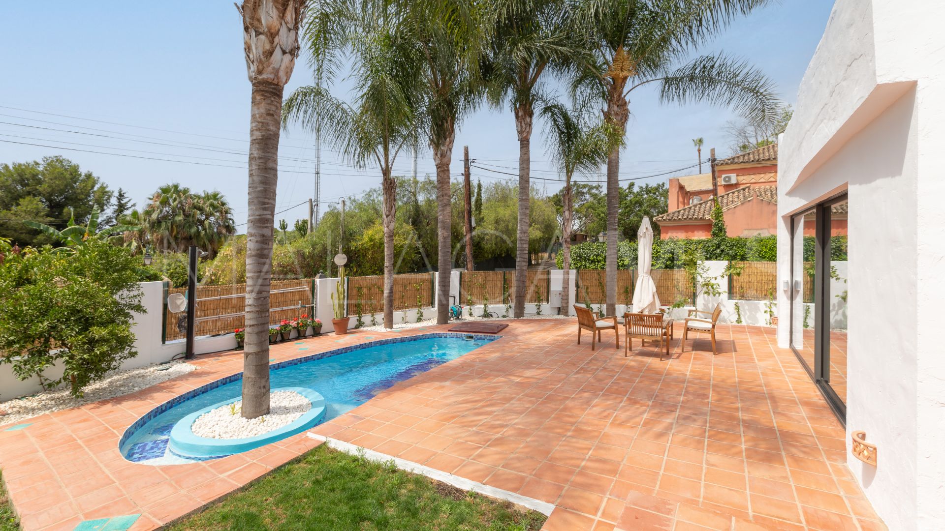 Villa for sale in Nagüeles