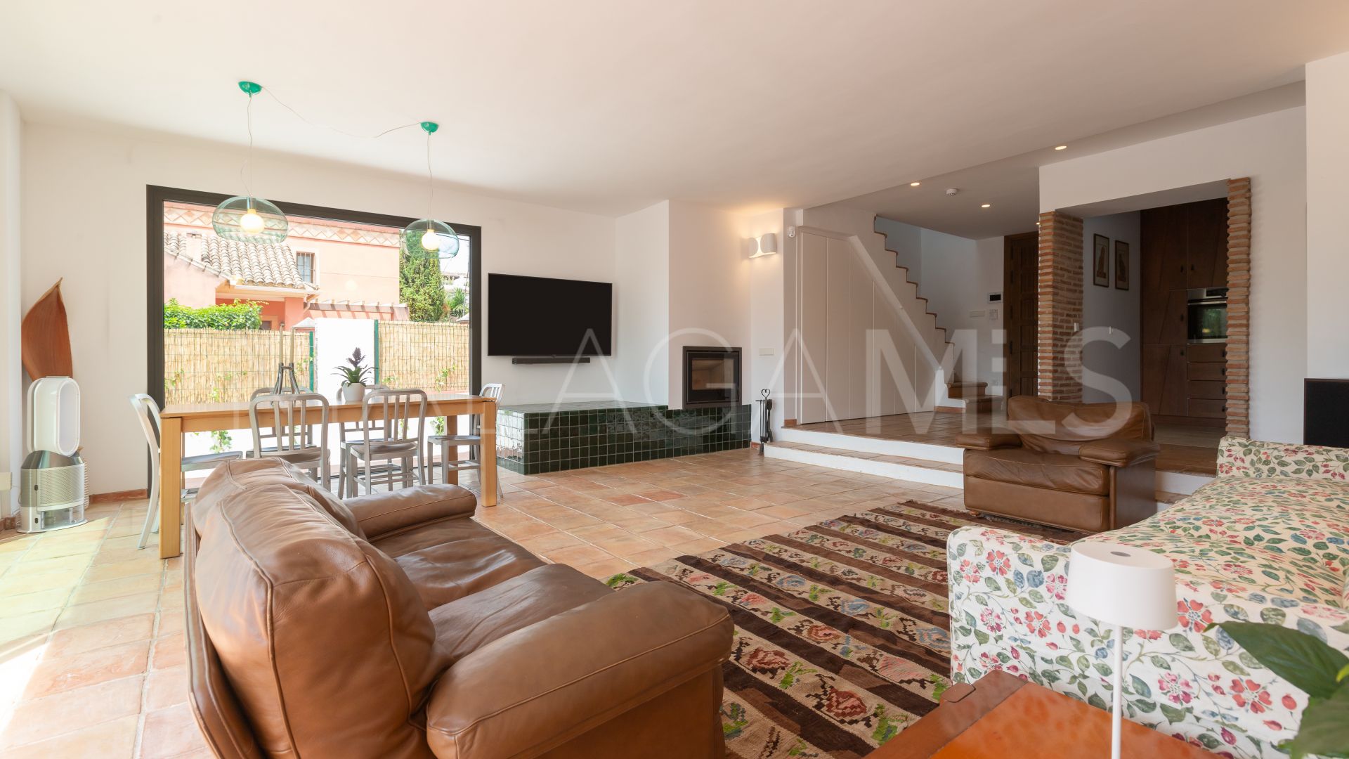 Villa for sale in Nagüeles