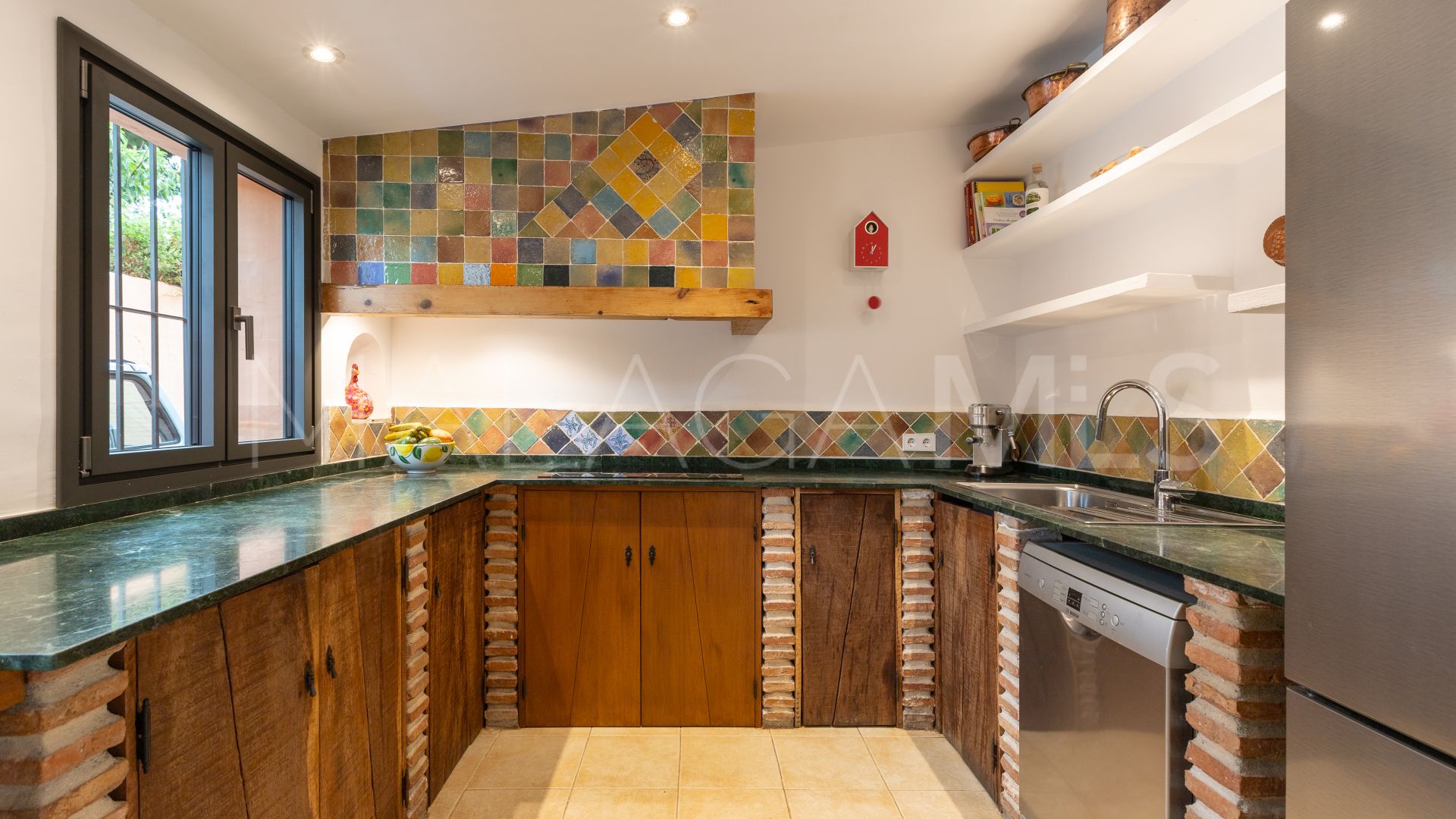 Villa for sale in Nagüeles