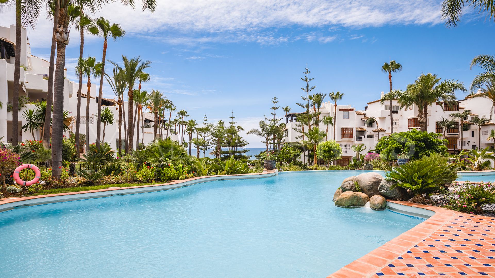 3 bedrooms apartment for sale in Marina Puente Romano