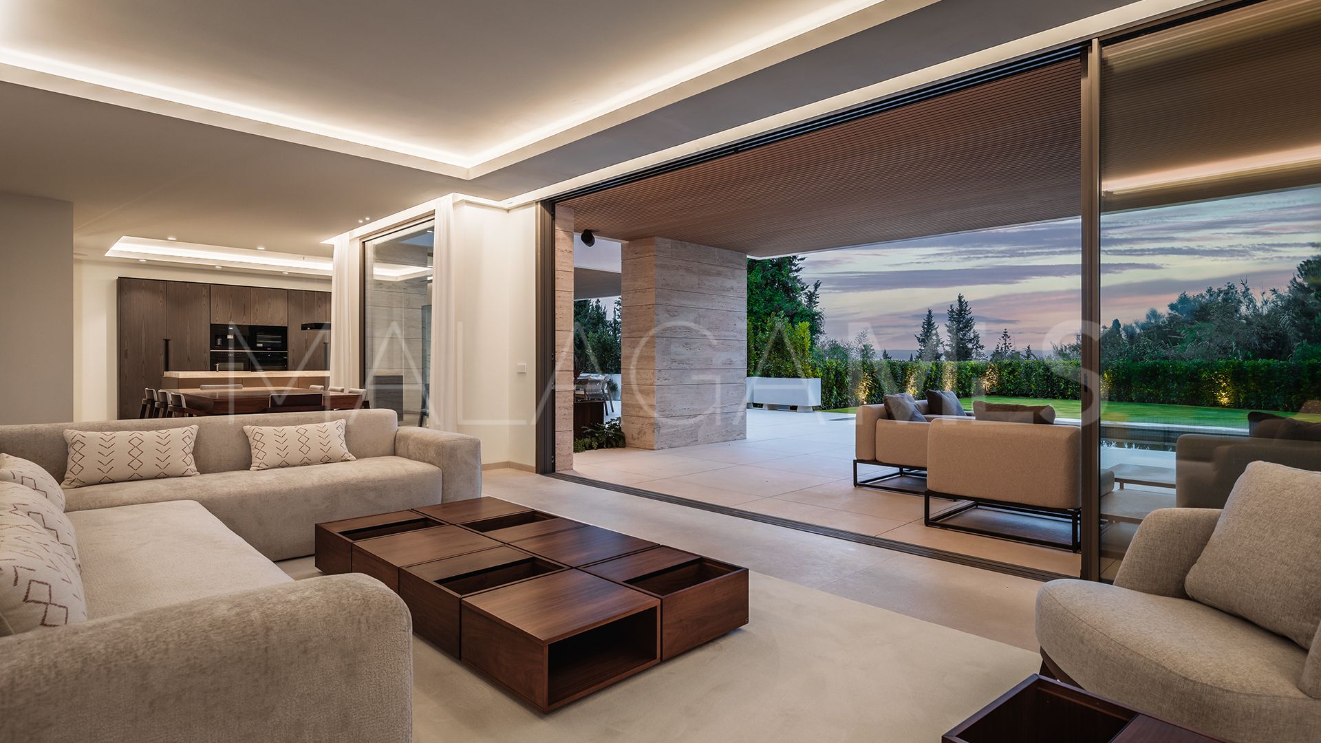Villa for sale in El Paraiso