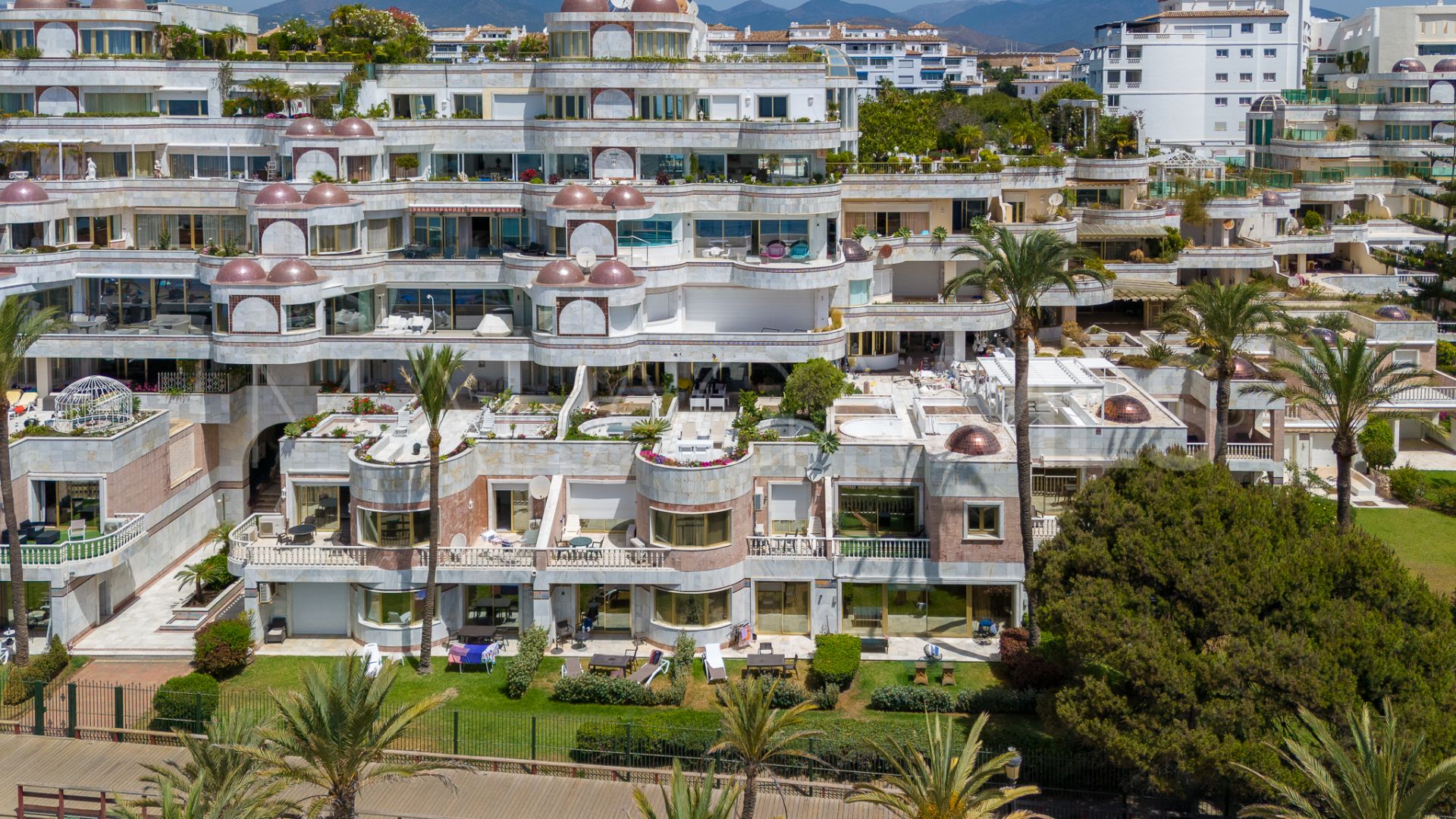 Duplex planta baja for sale de 6 bedrooms in Gray D'Albion