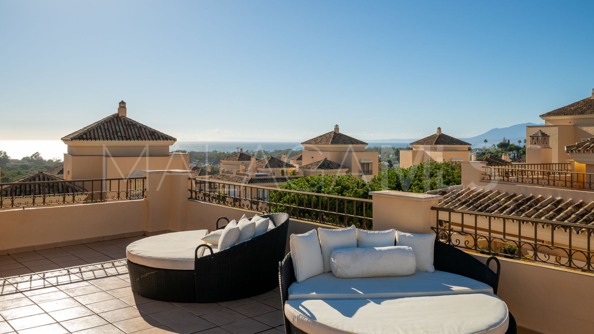 Zweistöckiges penthouse for sale in Hacienda Elviria