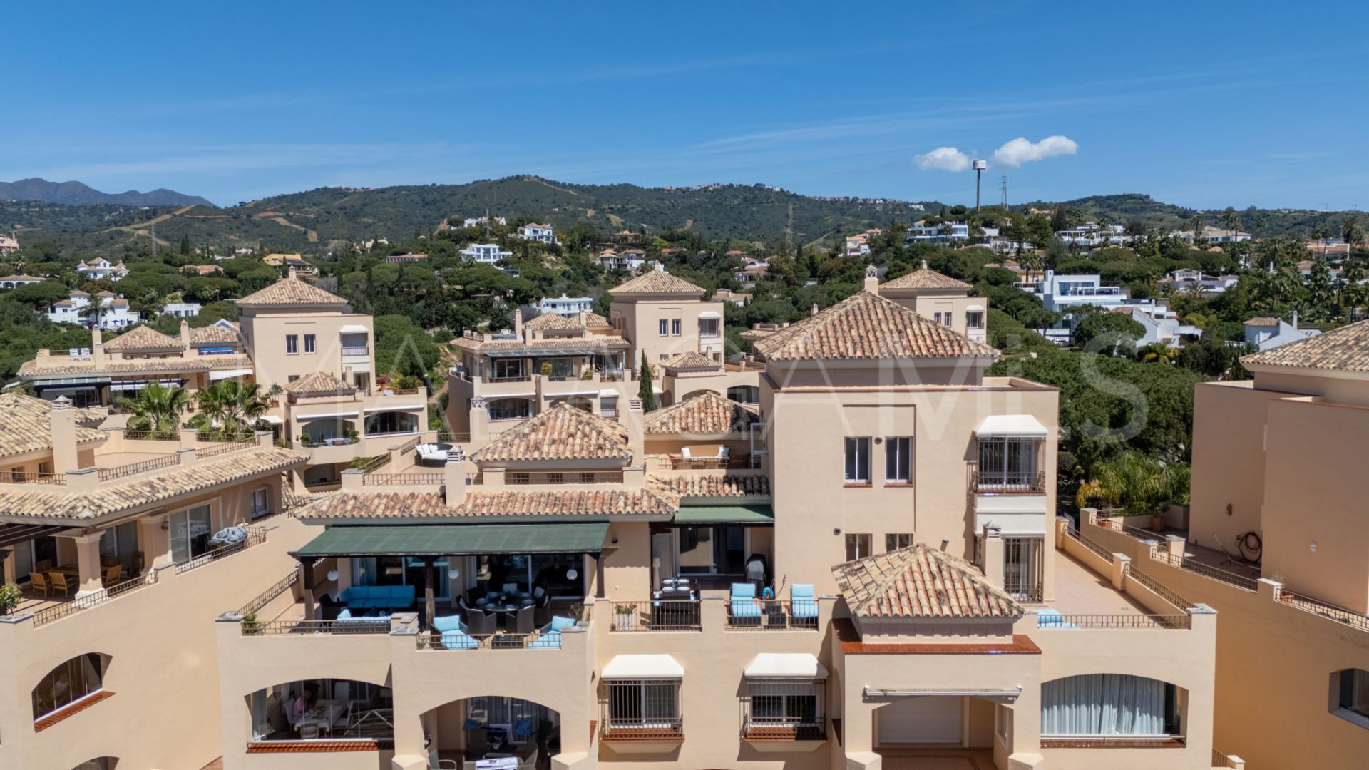 Zweistöckiges penthouse for sale in Hacienda Elviria