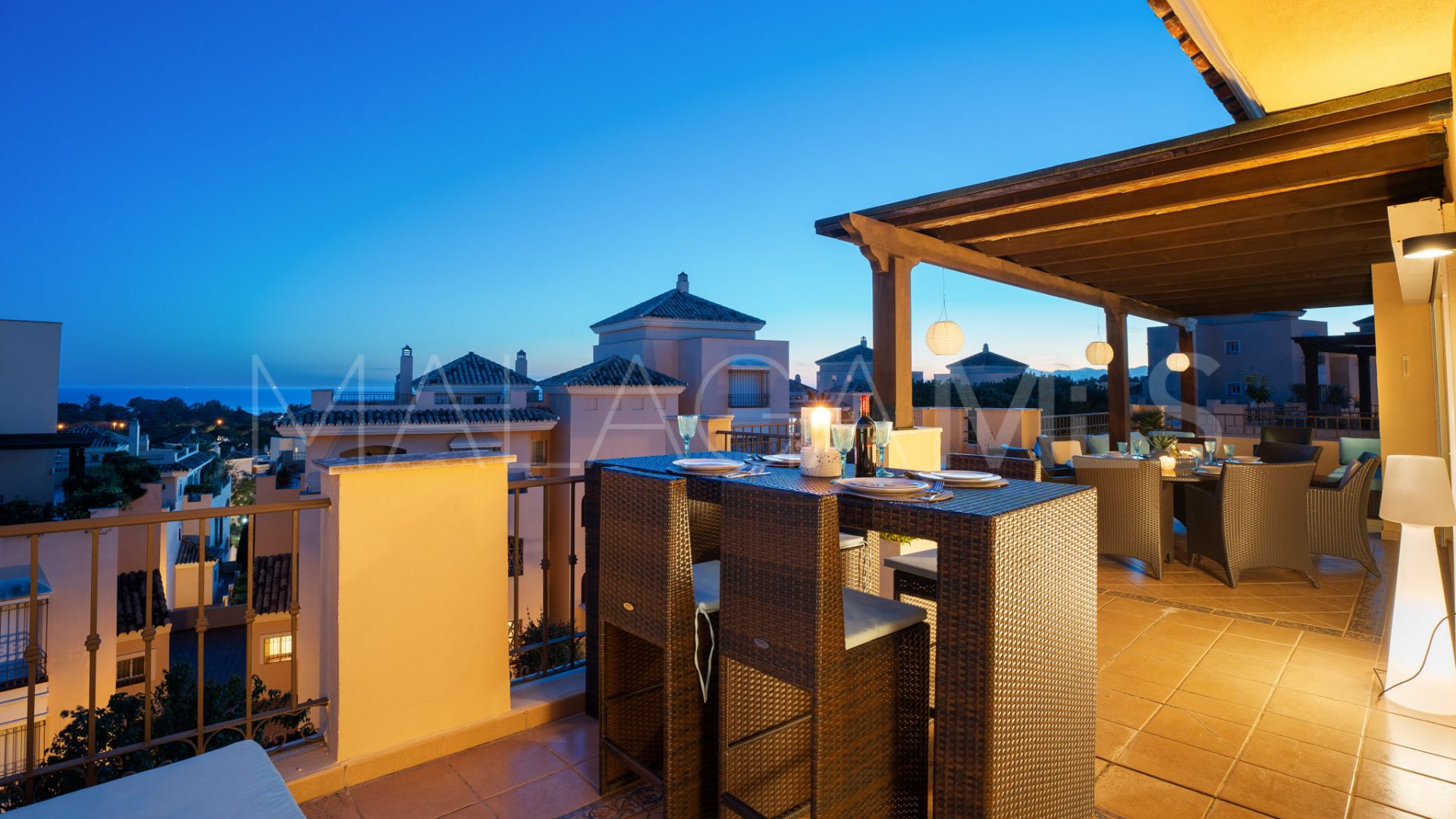 Zweistöckiges penthouse for sale in Hacienda Elviria