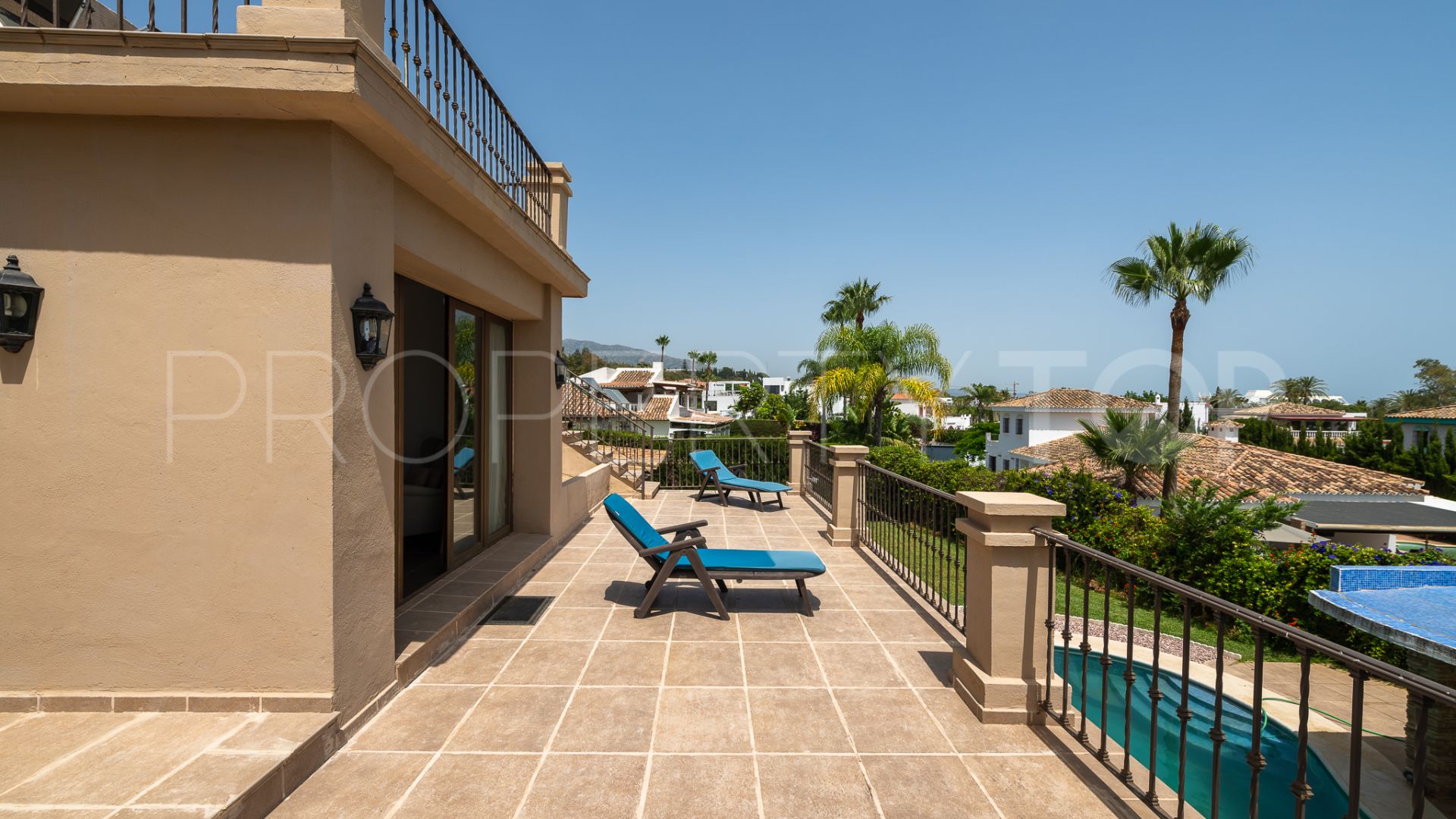 For sale Golden Mile villa with 4 bedrooms