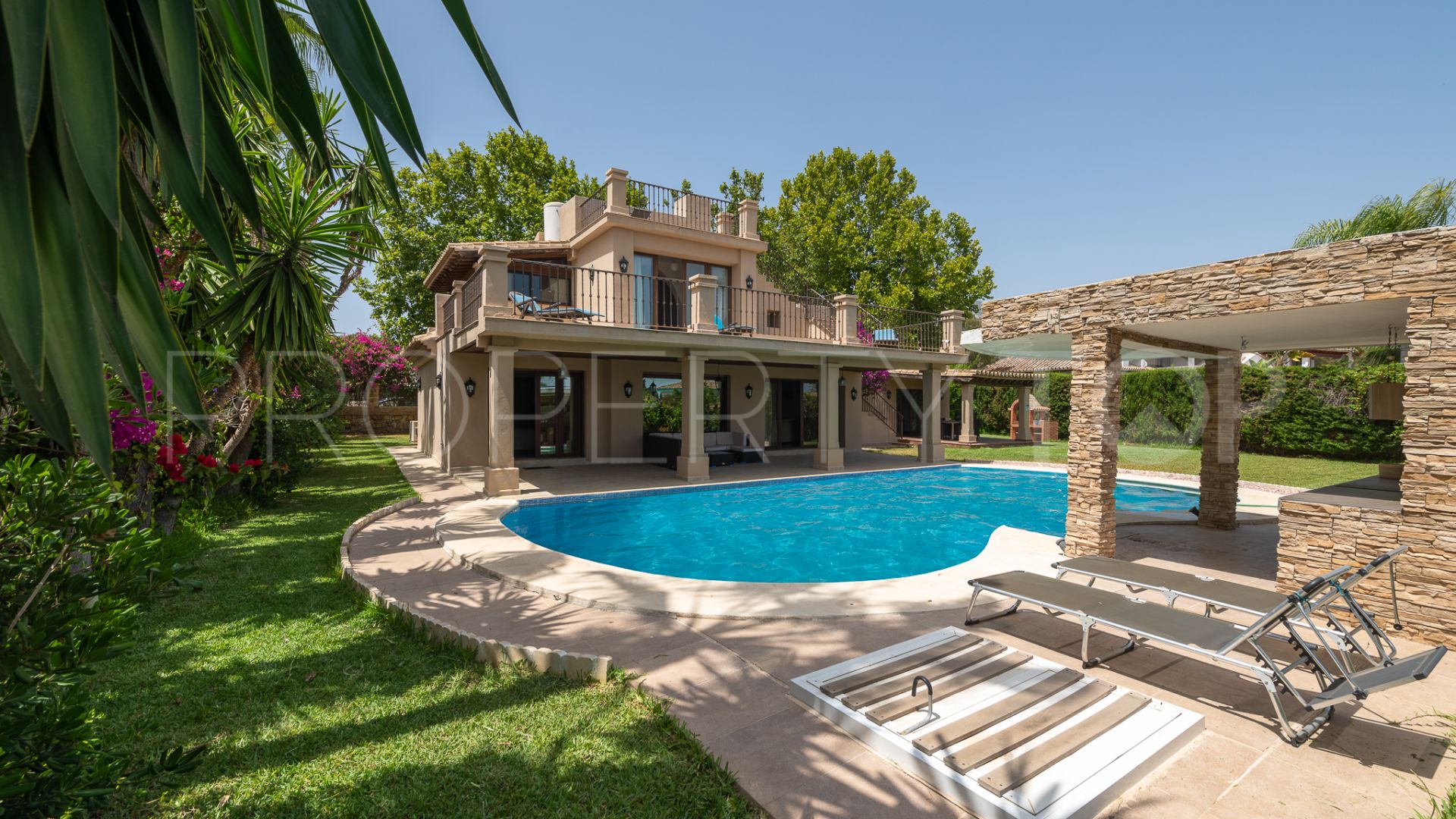 For sale Golden Mile villa with 4 bedrooms