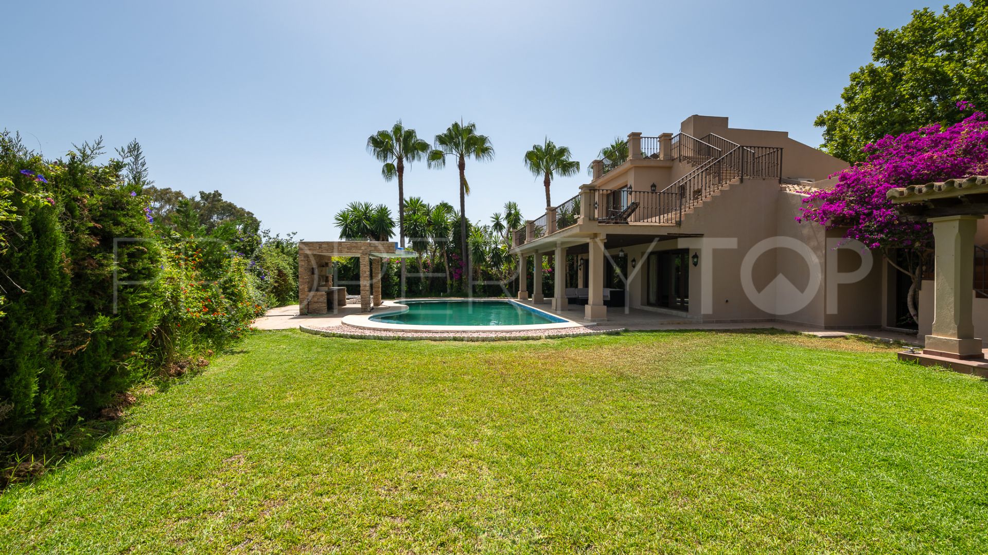 For sale Golden Mile villa with 4 bedrooms