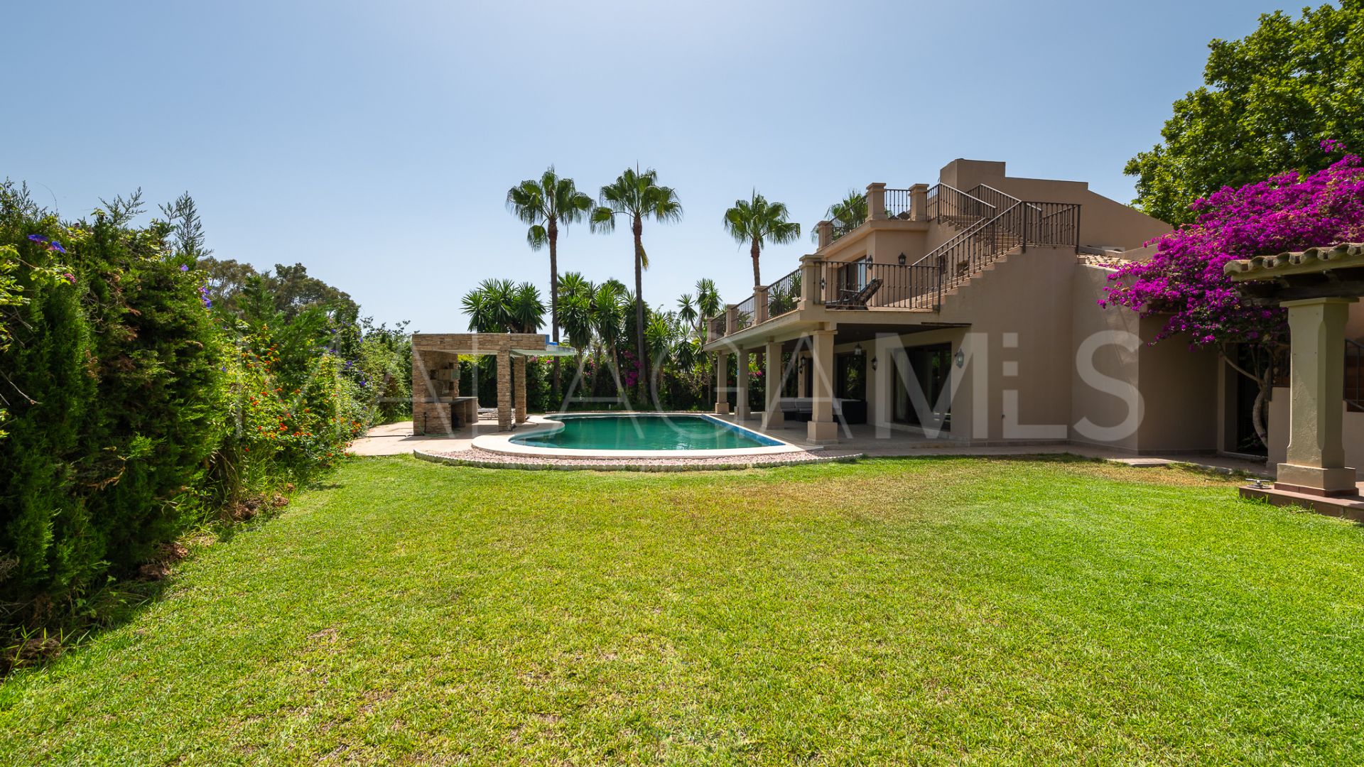 Villa a la venta in Golden Mile with 4 bedrooms