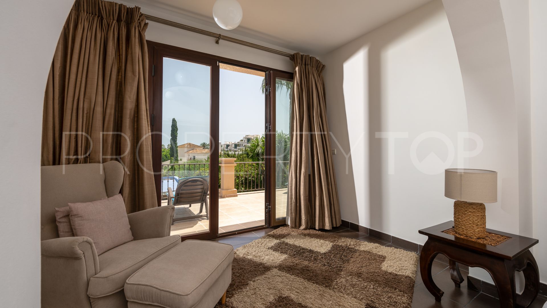 For sale Golden Mile villa with 4 bedrooms