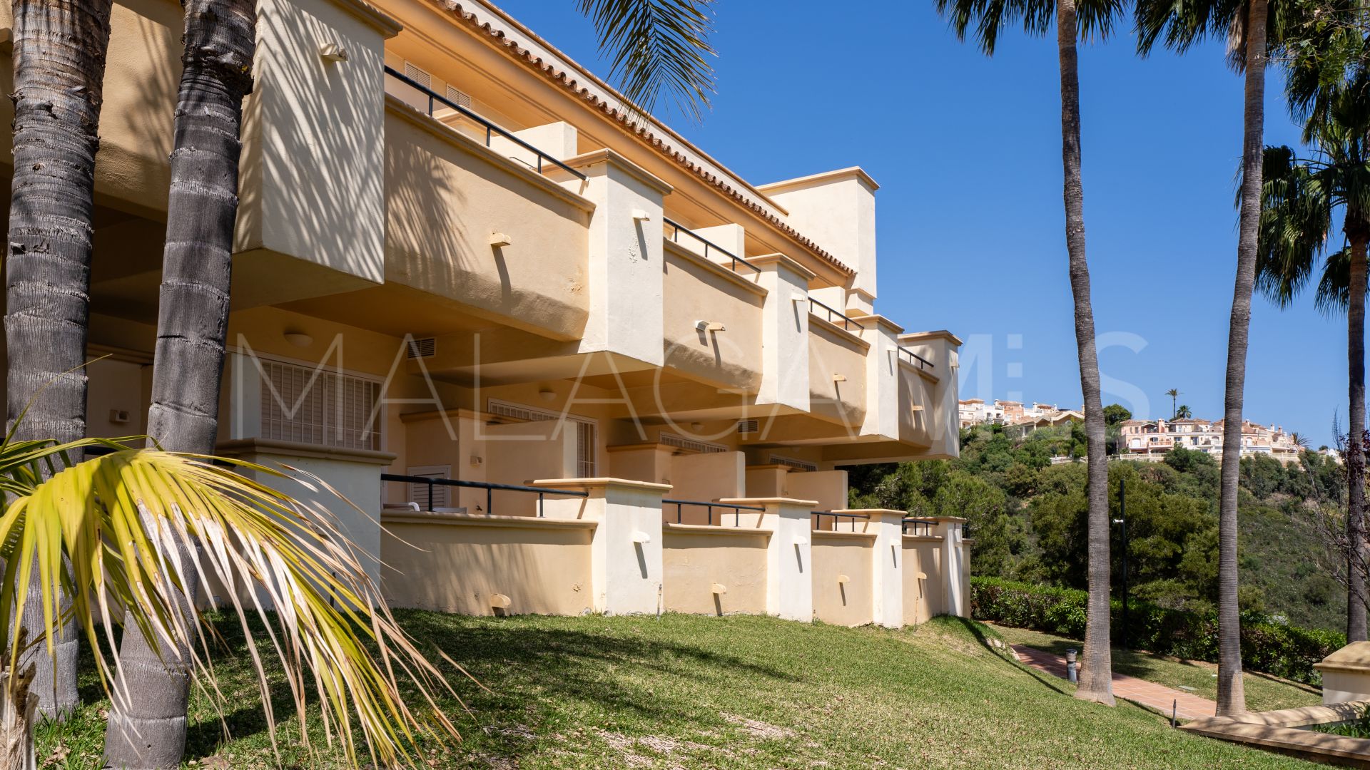 Hotel for sale in Elviria