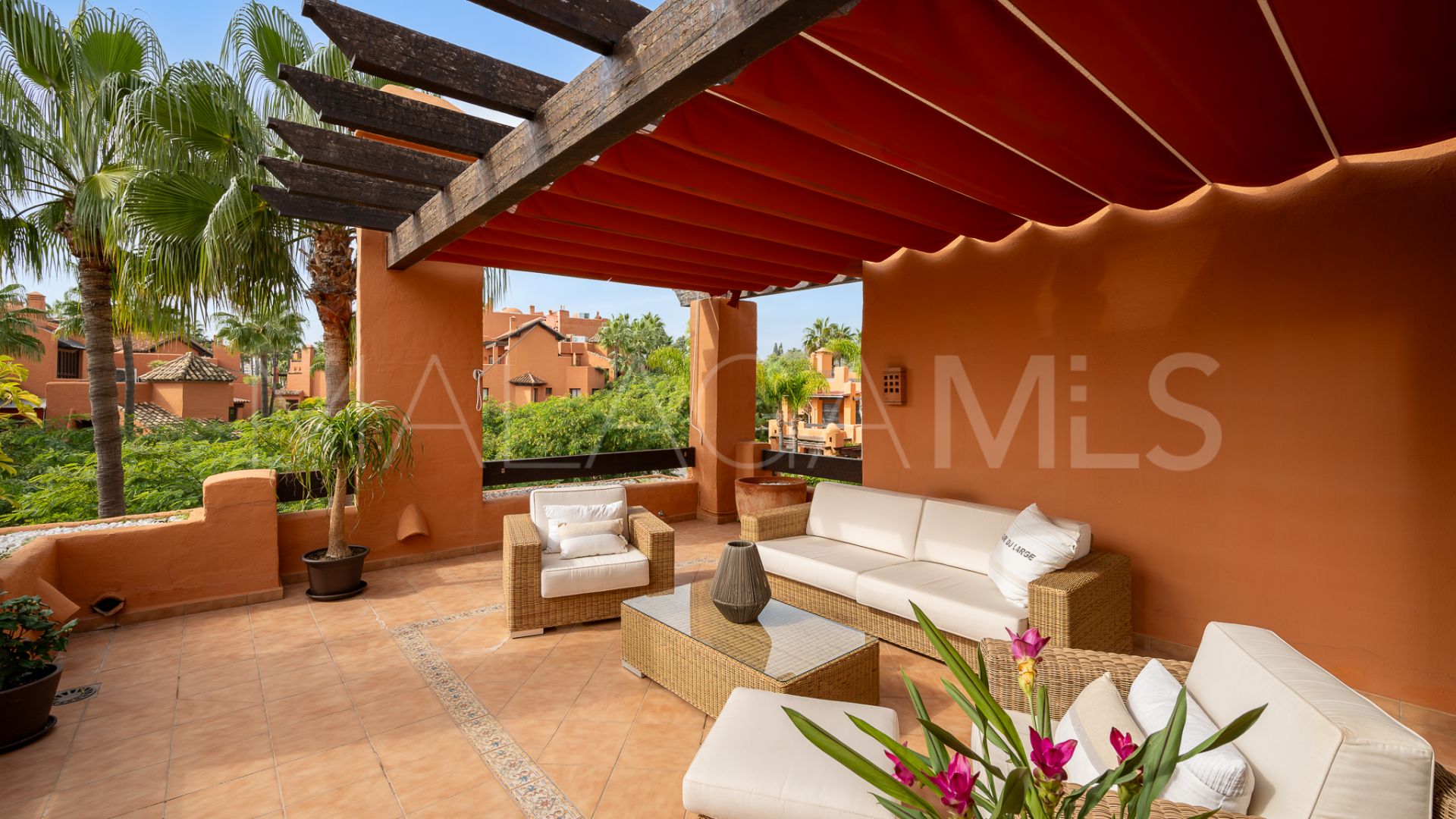 For sale La Alzambra duplex penthouse with 3 bedrooms