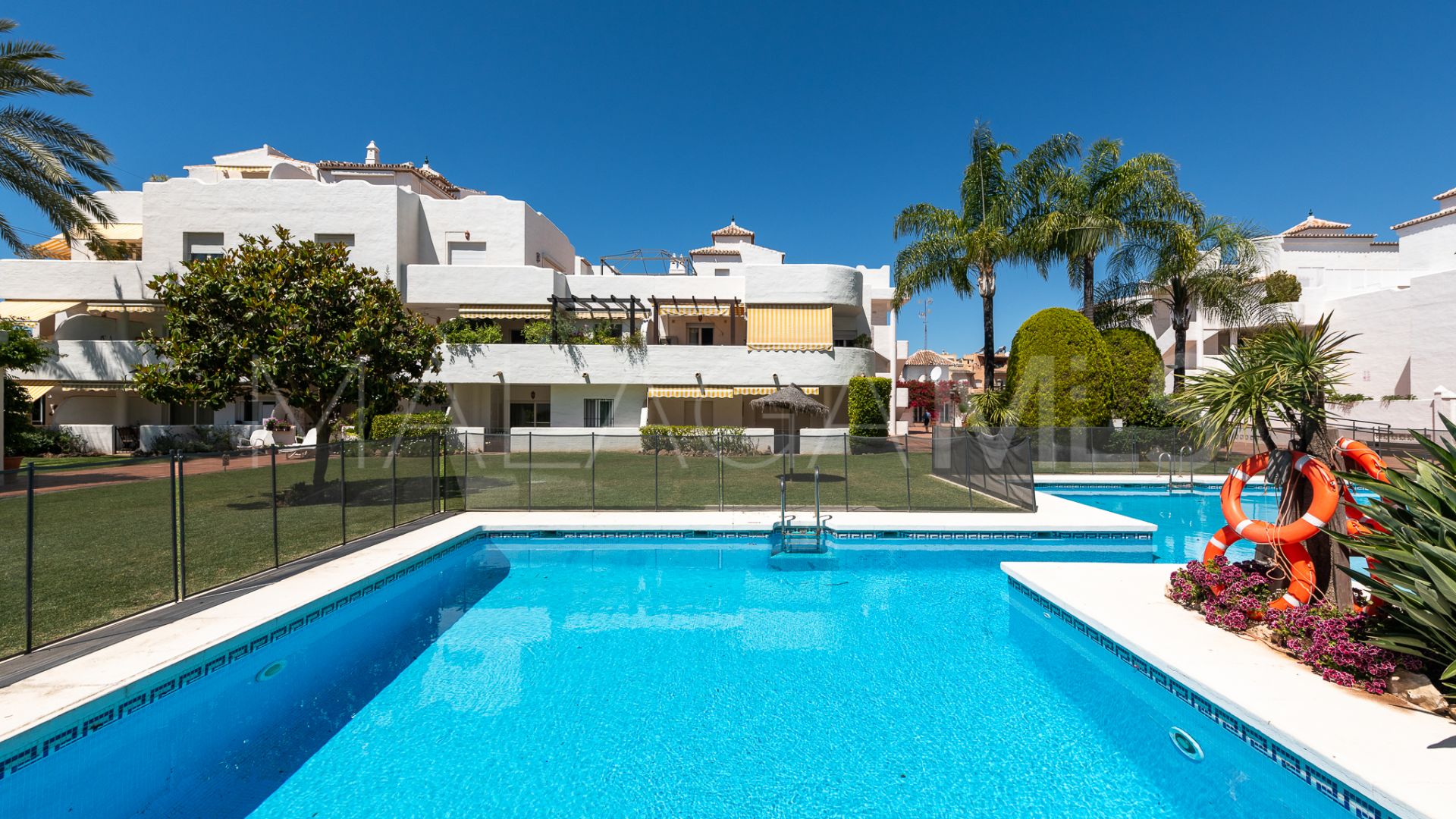 Zweistöckiges penthouse for sale in Jardines de Sierra Blanca