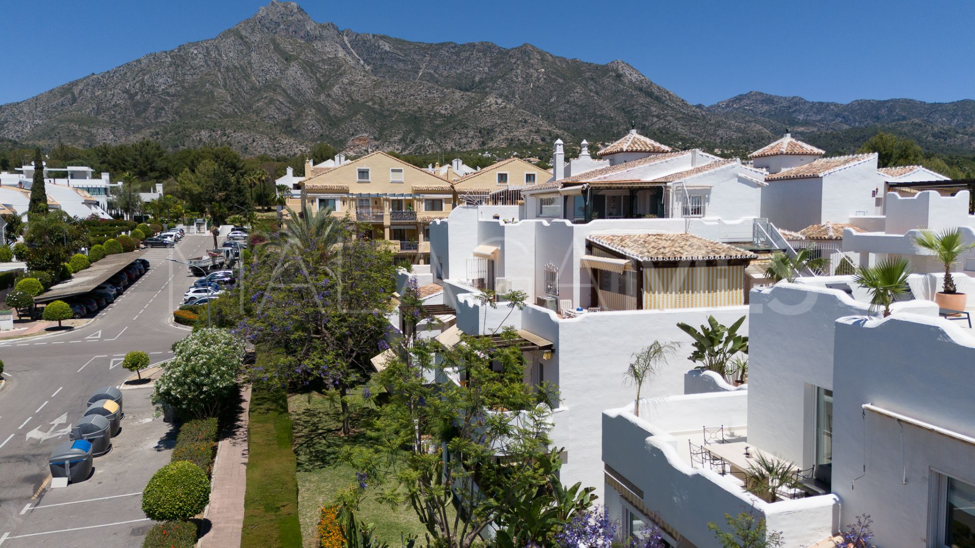 3 bedrooms Jardines de Sierra Blanca duplex penthouse for sale