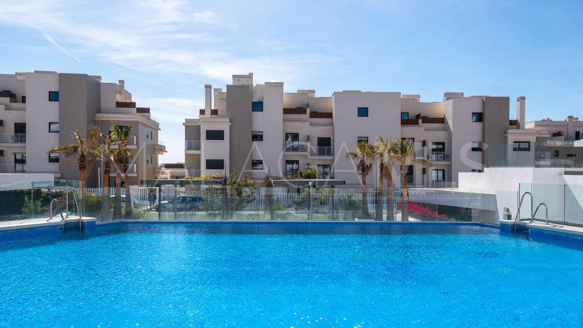 Apartamento planta baja de 3 bedrooms a la venta in Cala de Mijas