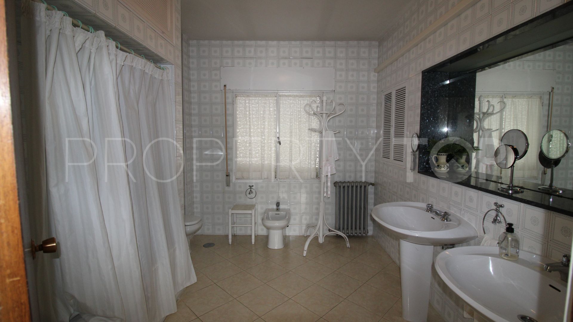 Antequera 7 bedrooms penthouse for sale