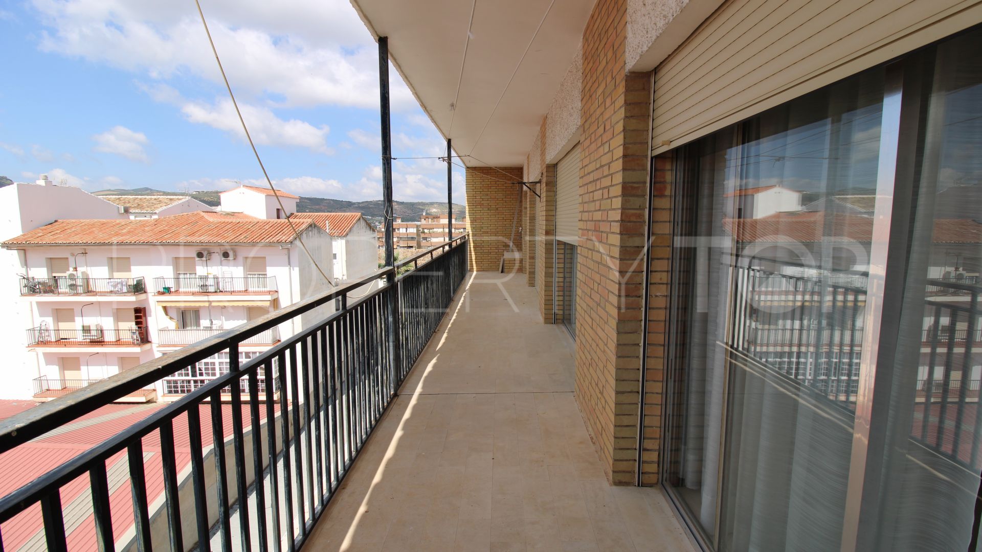 Atico a la venta con 7 dormitorios en Antequera