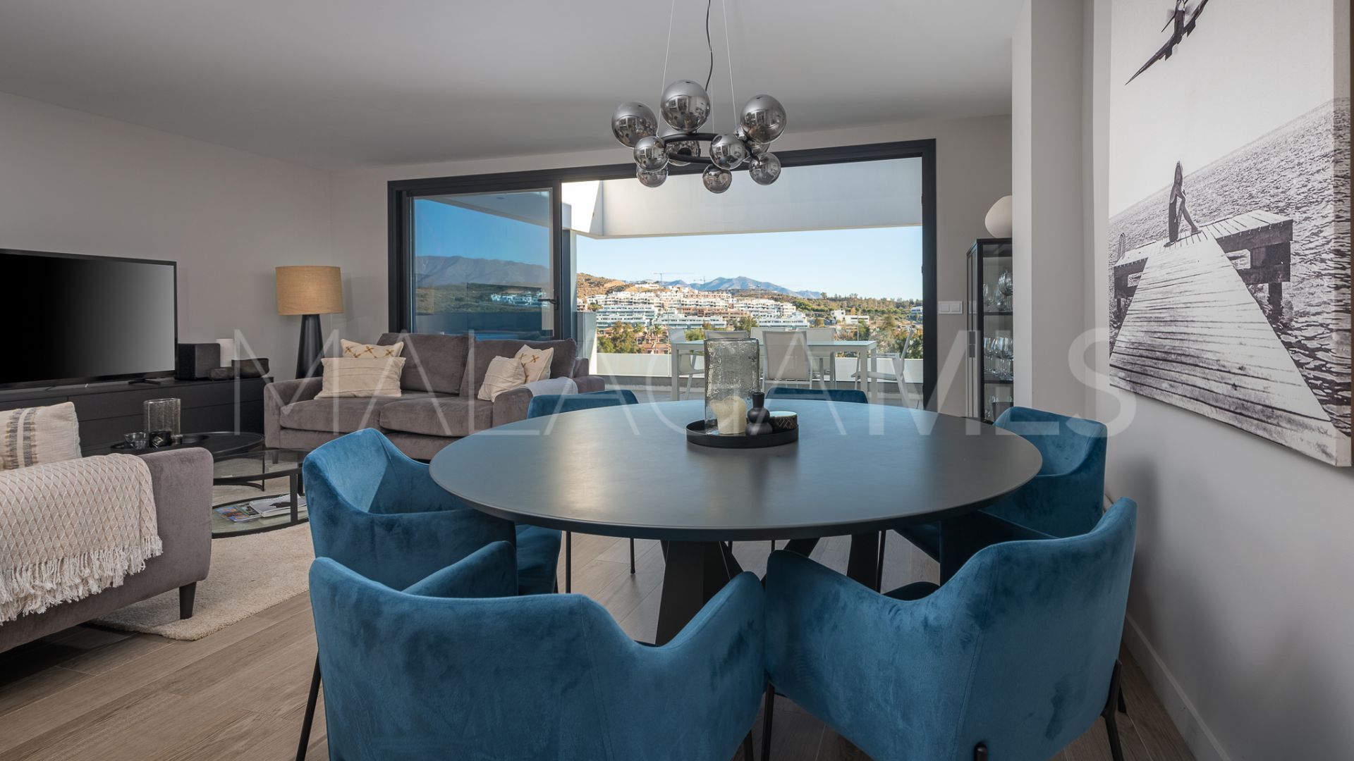 For sale apartment in Cala de Mijas with 3 bedrooms