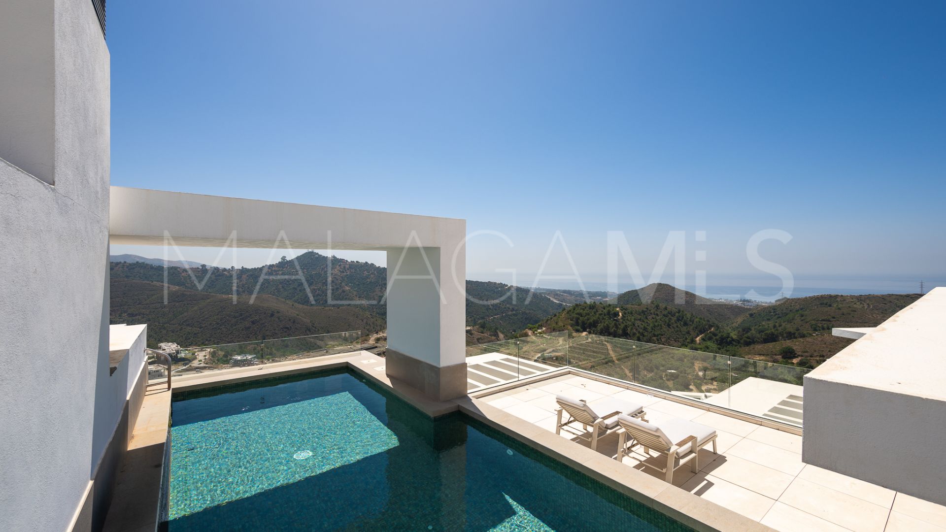 Zweistöckiges penthouse for sale in Marbella City