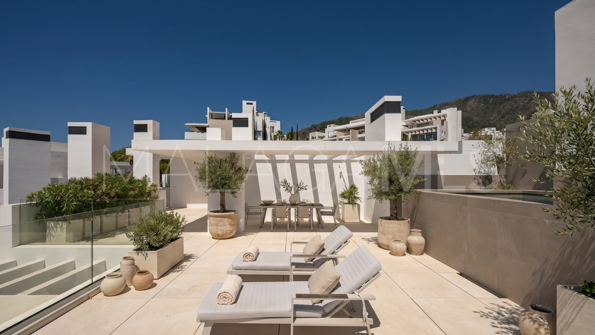 Zweistöckiges penthouse for sale in Marbella City