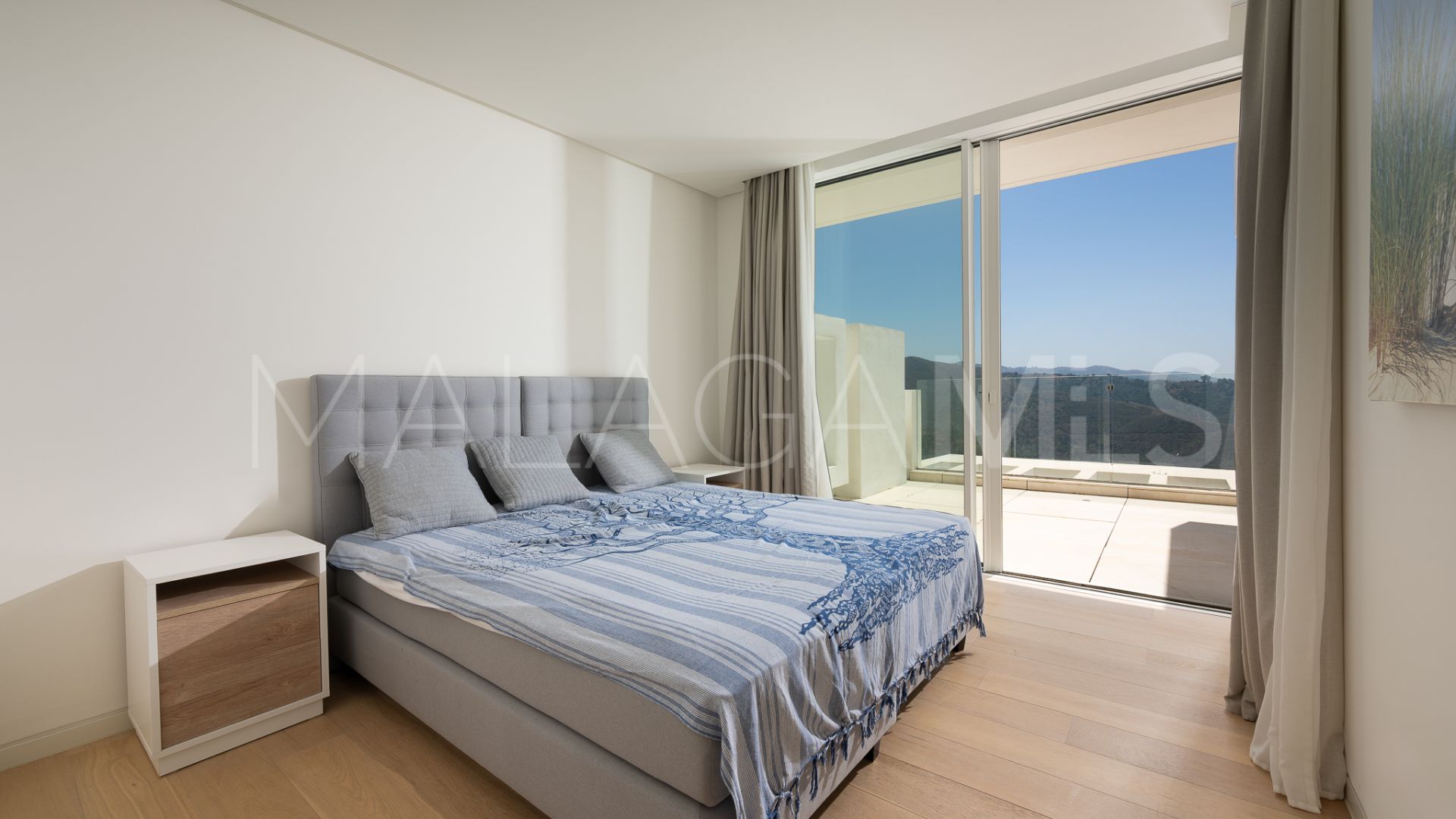 Zweistöckiges penthouse for sale in Marbella City