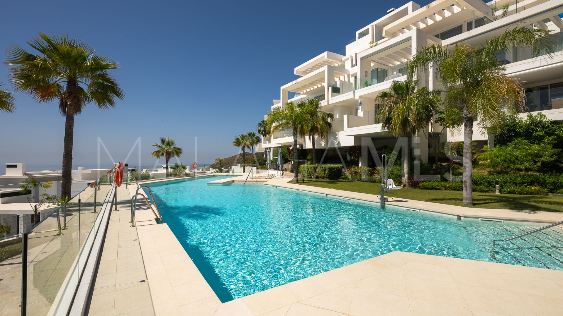Zweistöckiges penthouse for sale in Marbella City