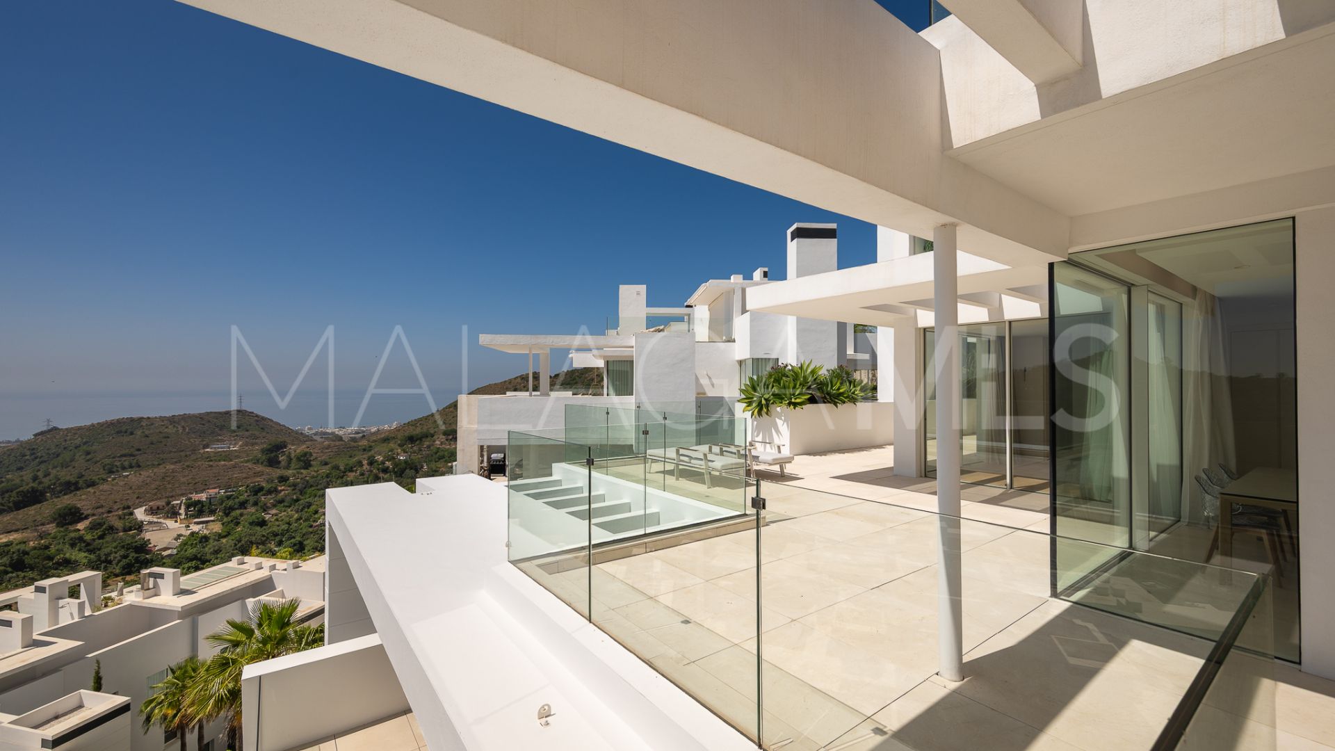 Zweistöckiges penthouse for sale in Marbella City
