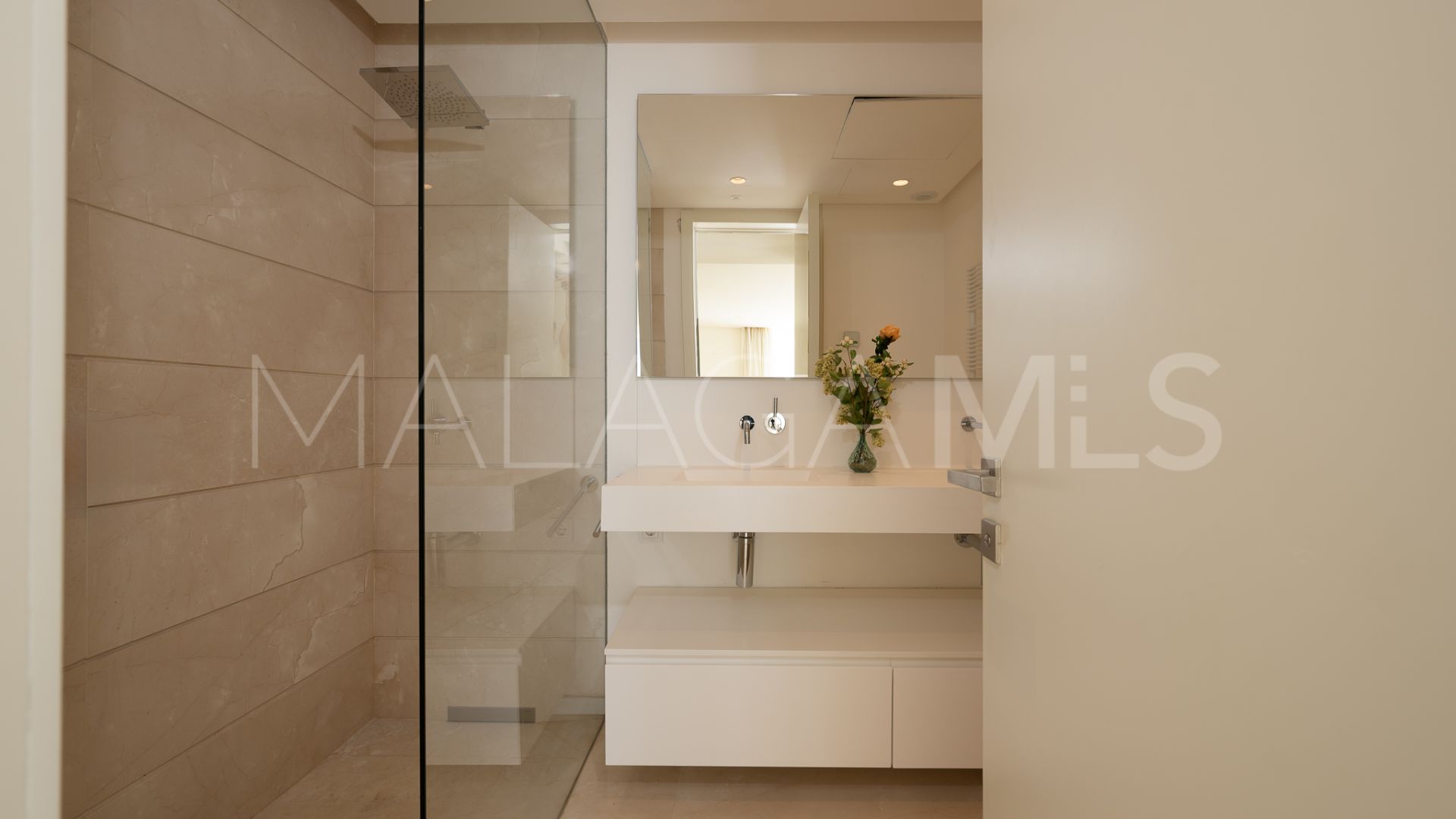 Zweistöckiges penthouse for sale in Marbella City