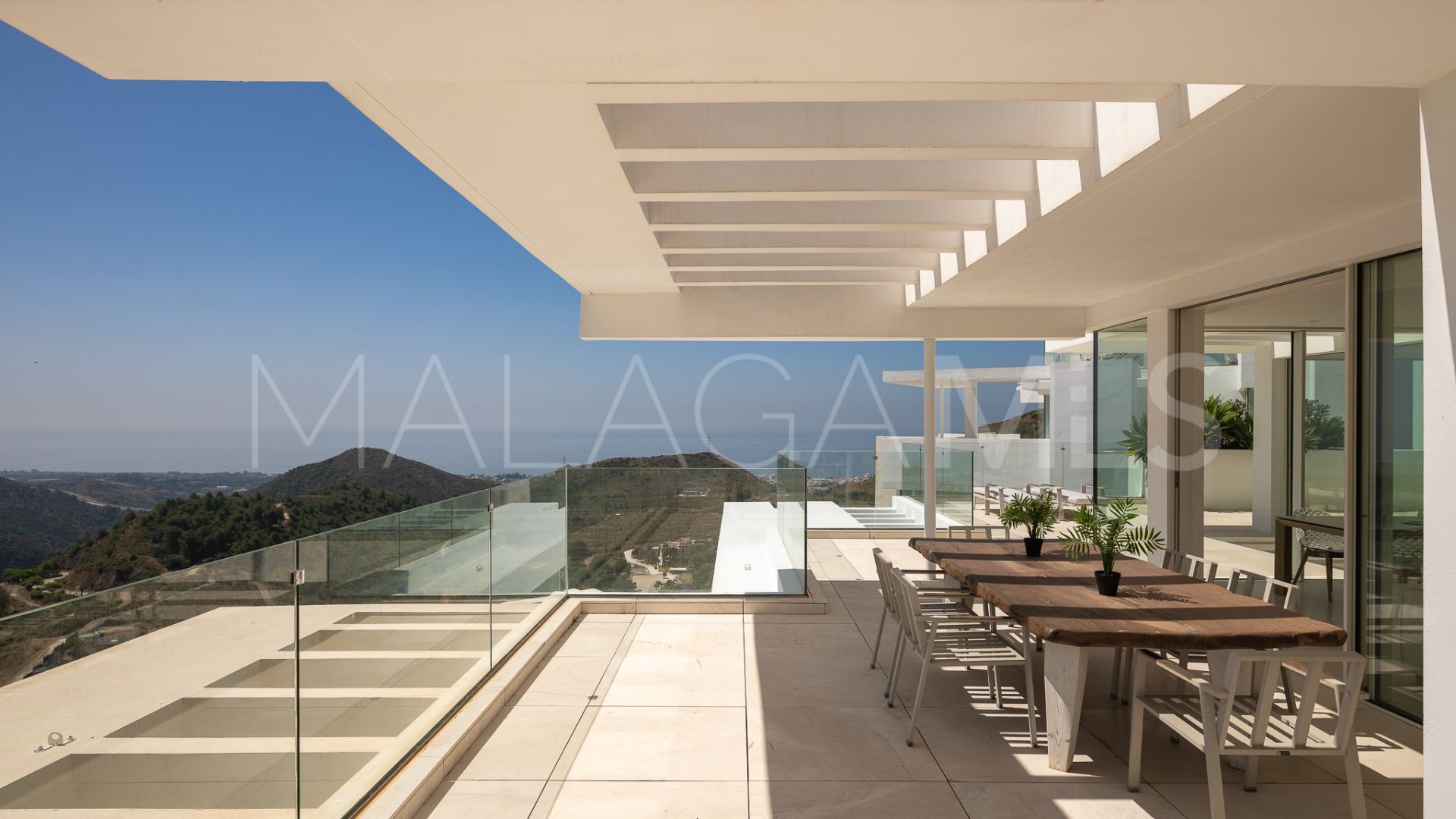 Zweistöckiges penthouse for sale in Marbella City