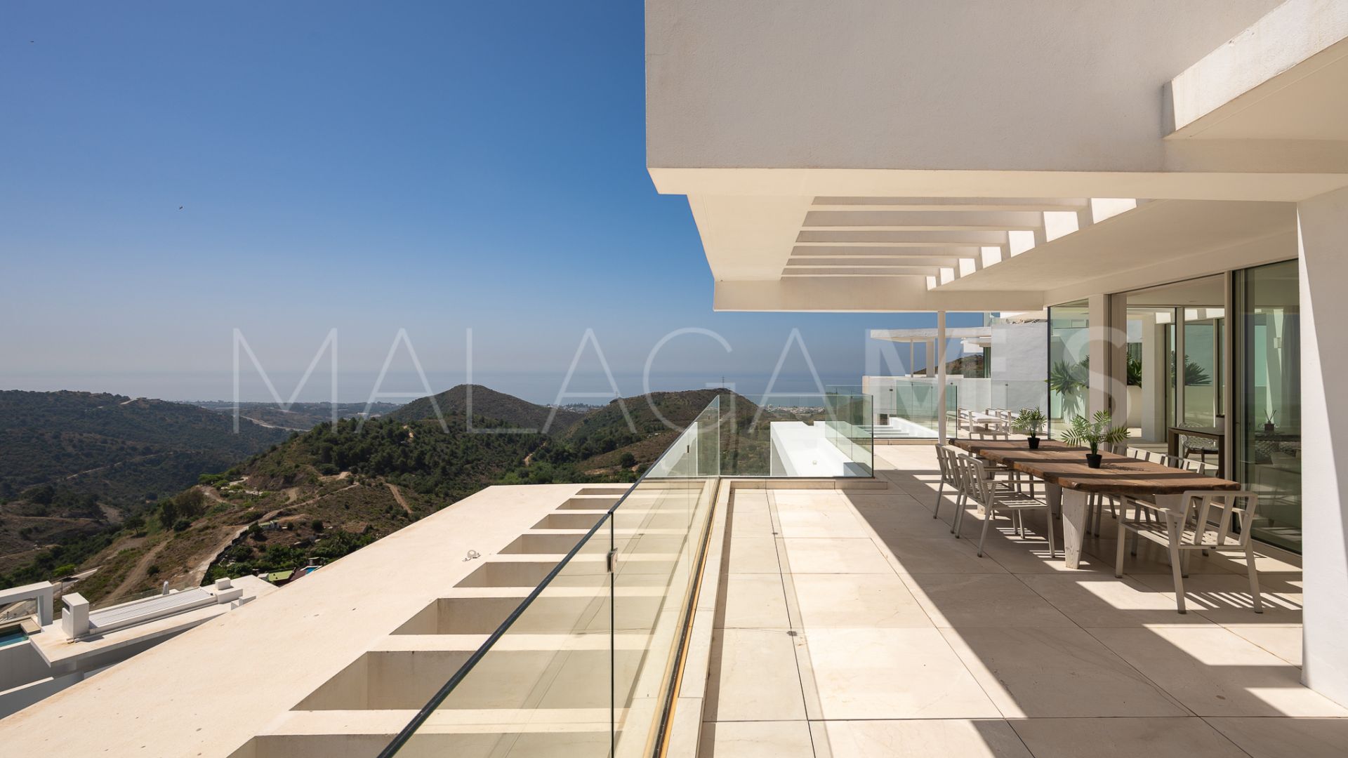 Zweistöckiges penthouse for sale in Marbella City