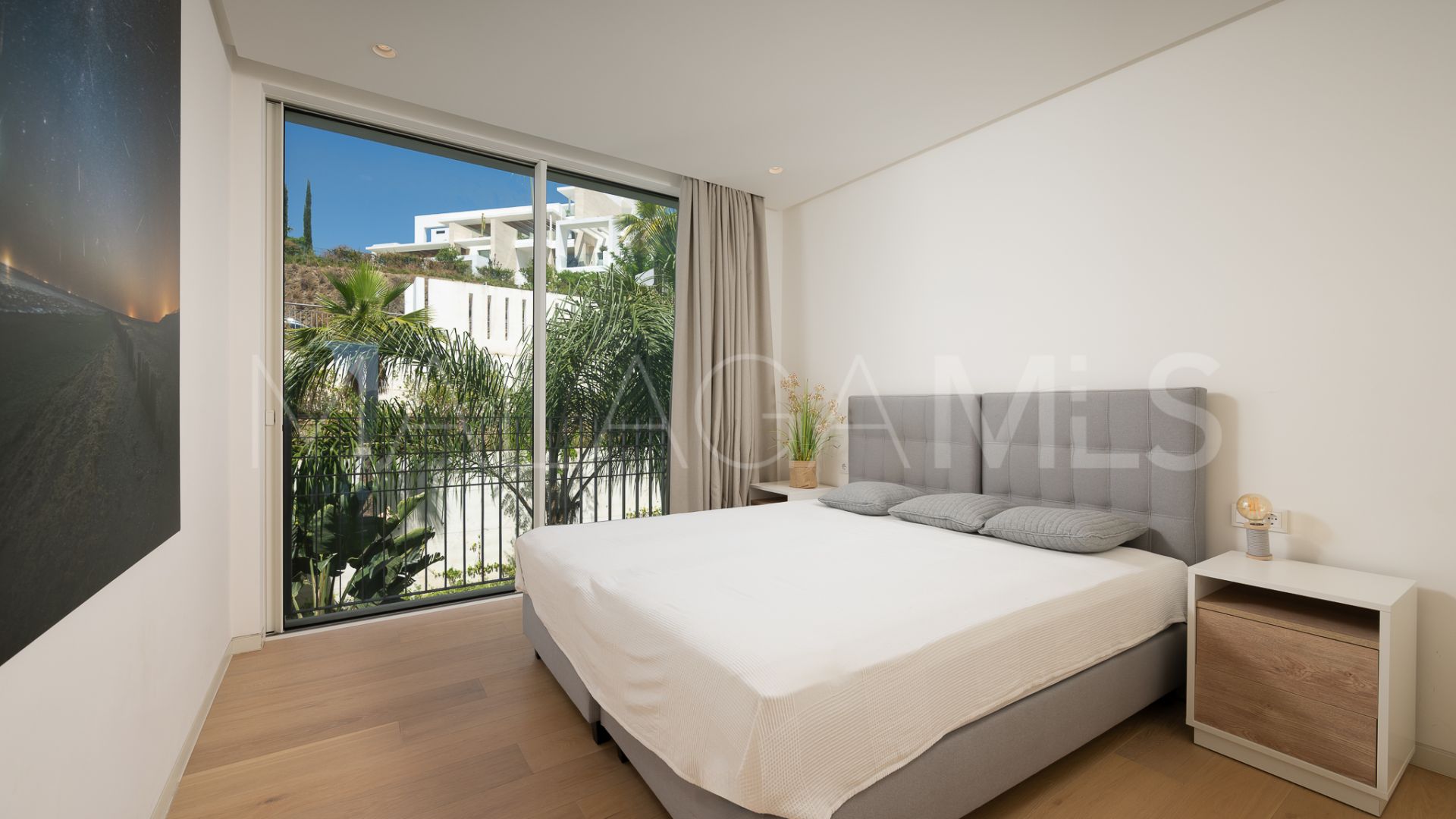 Zweistöckiges penthouse for sale in Marbella City
