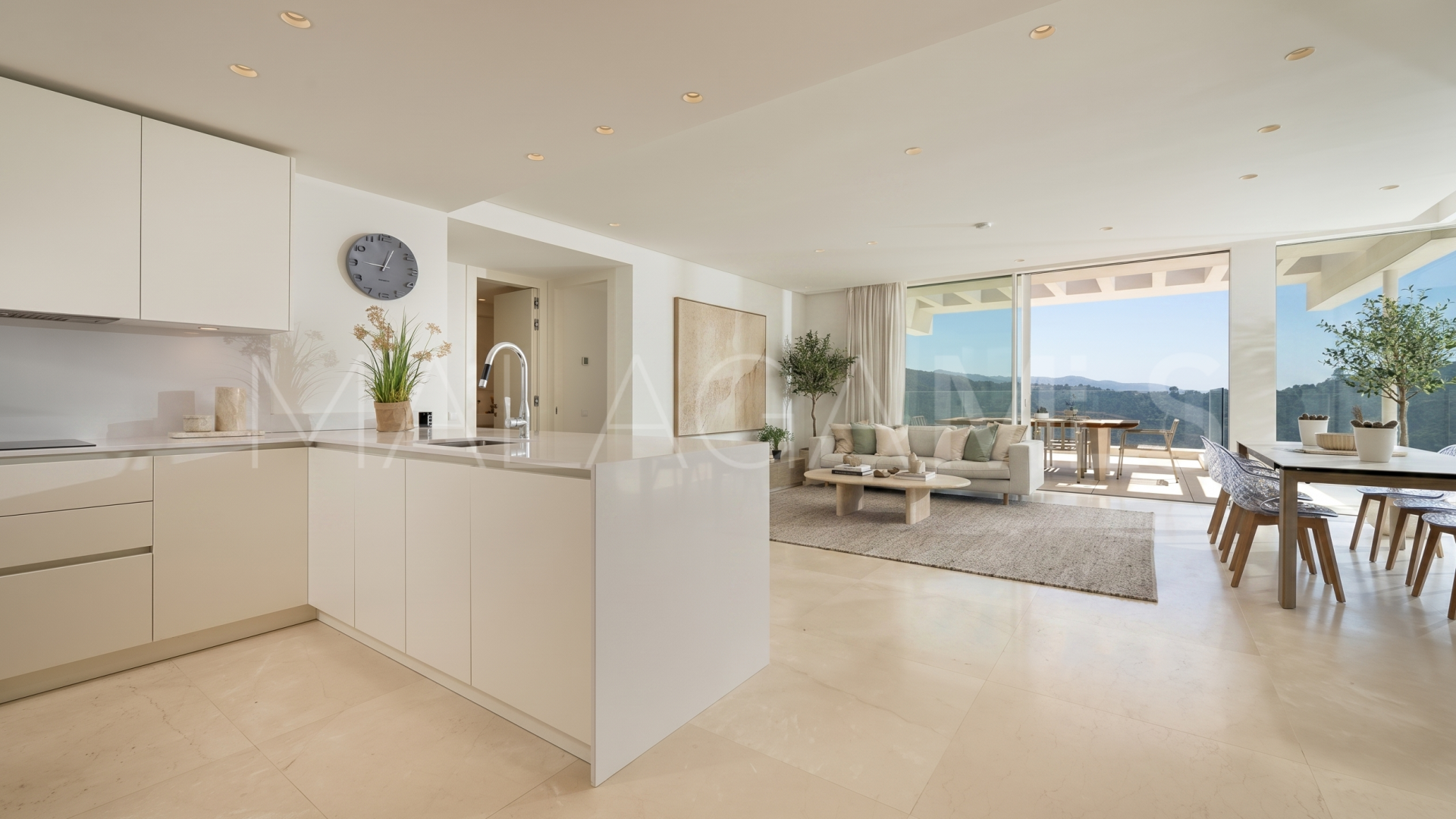 Zweistöckiges penthouse for sale in Marbella City