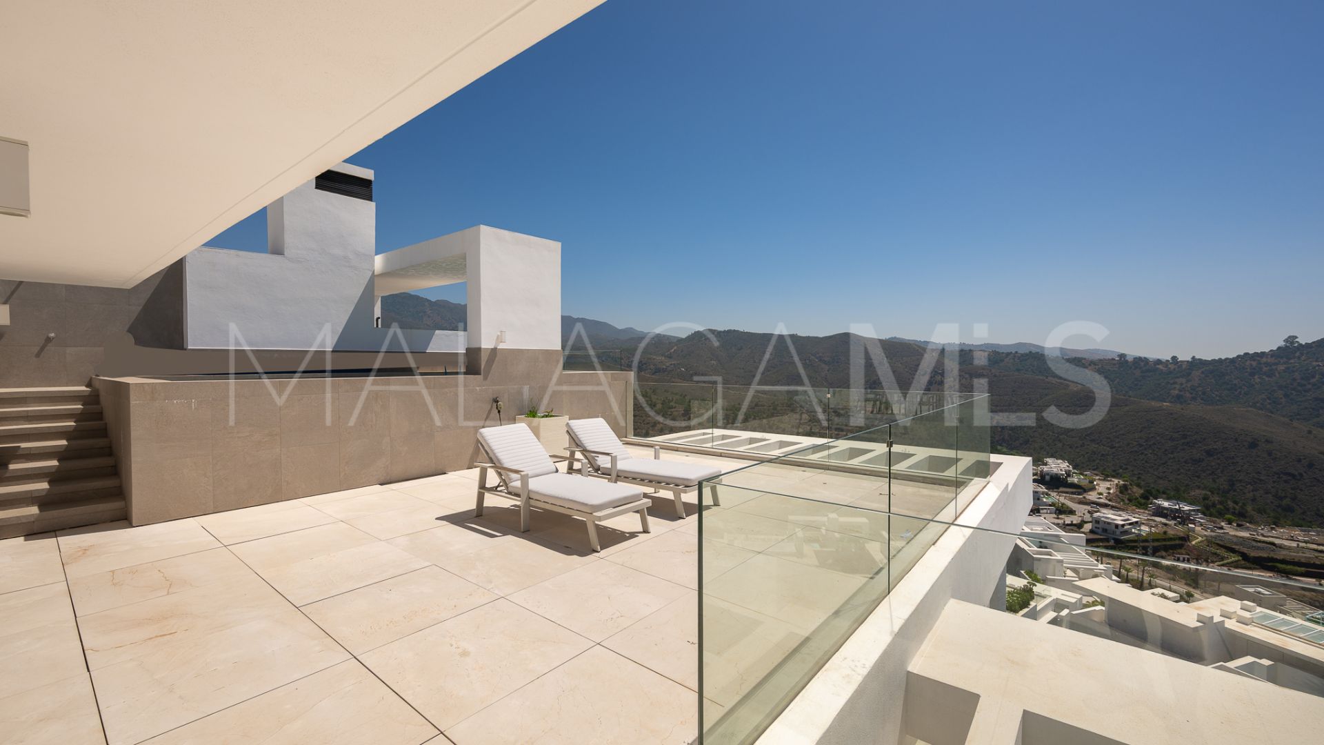 Zweistöckiges penthouse for sale in Marbella City