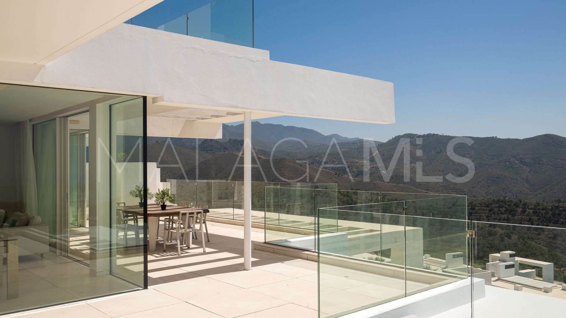 Zweistöckiges penthouse for sale in Marbella City