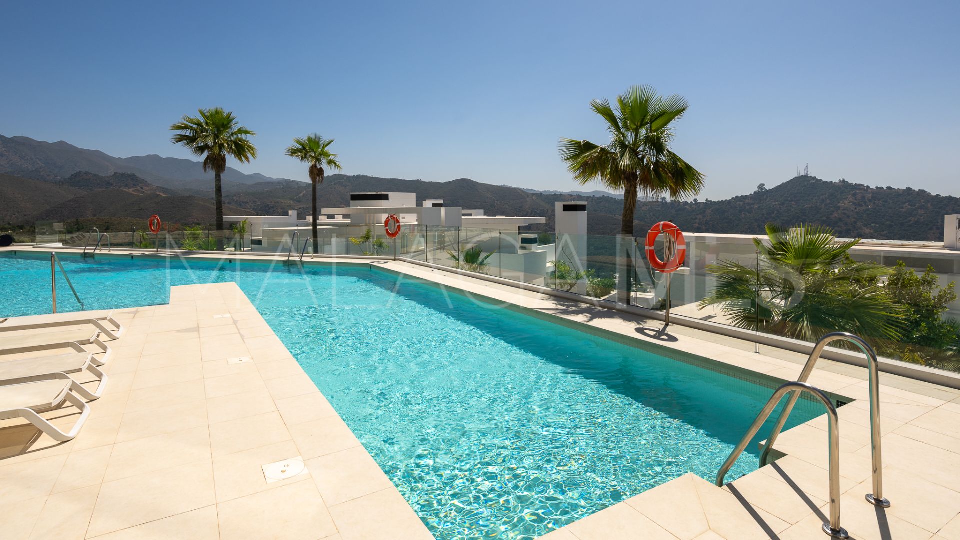Zweistöckiges penthouse for sale in Marbella City