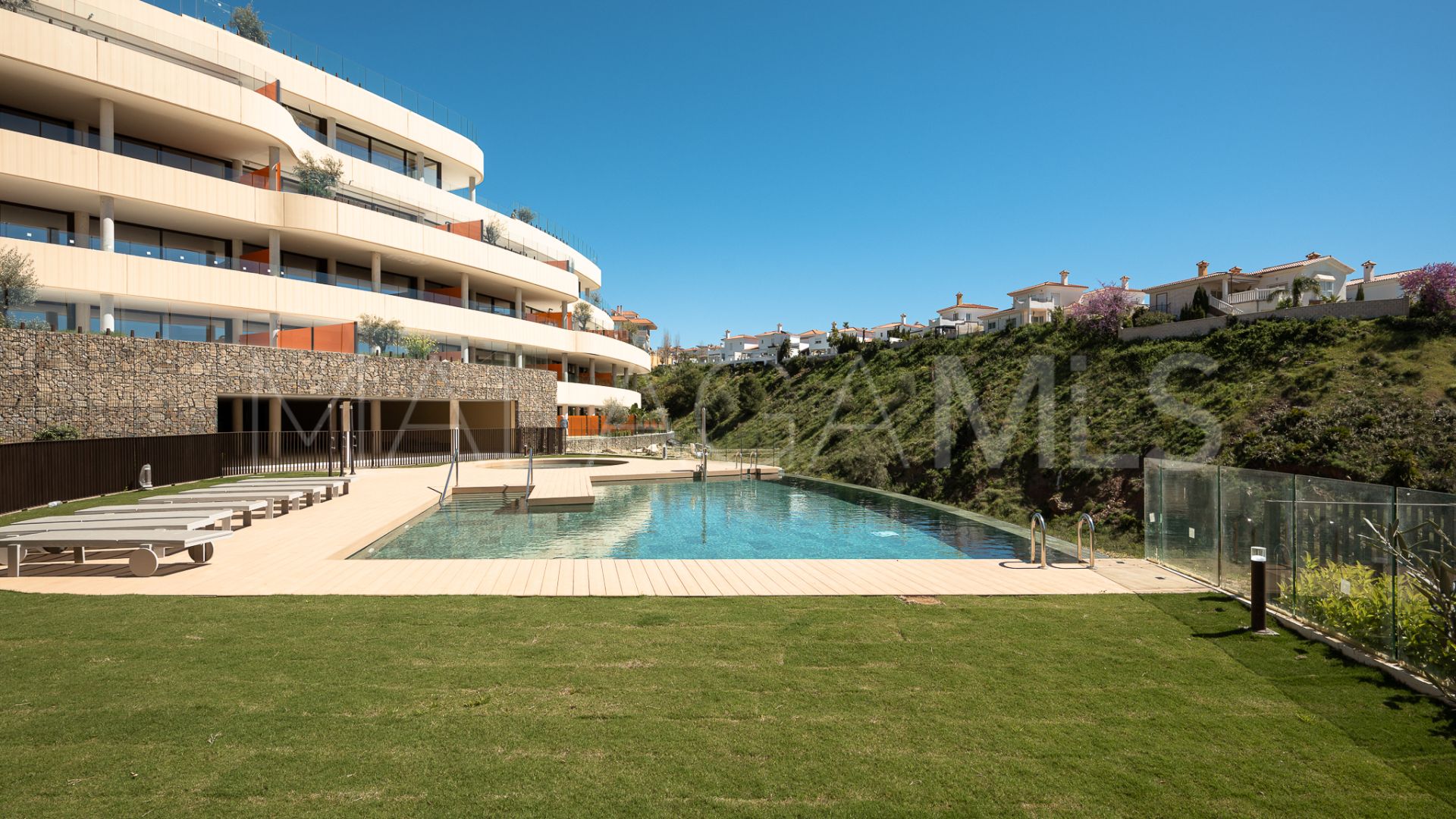 Appartement rez de chaussée for sale in El Higueron