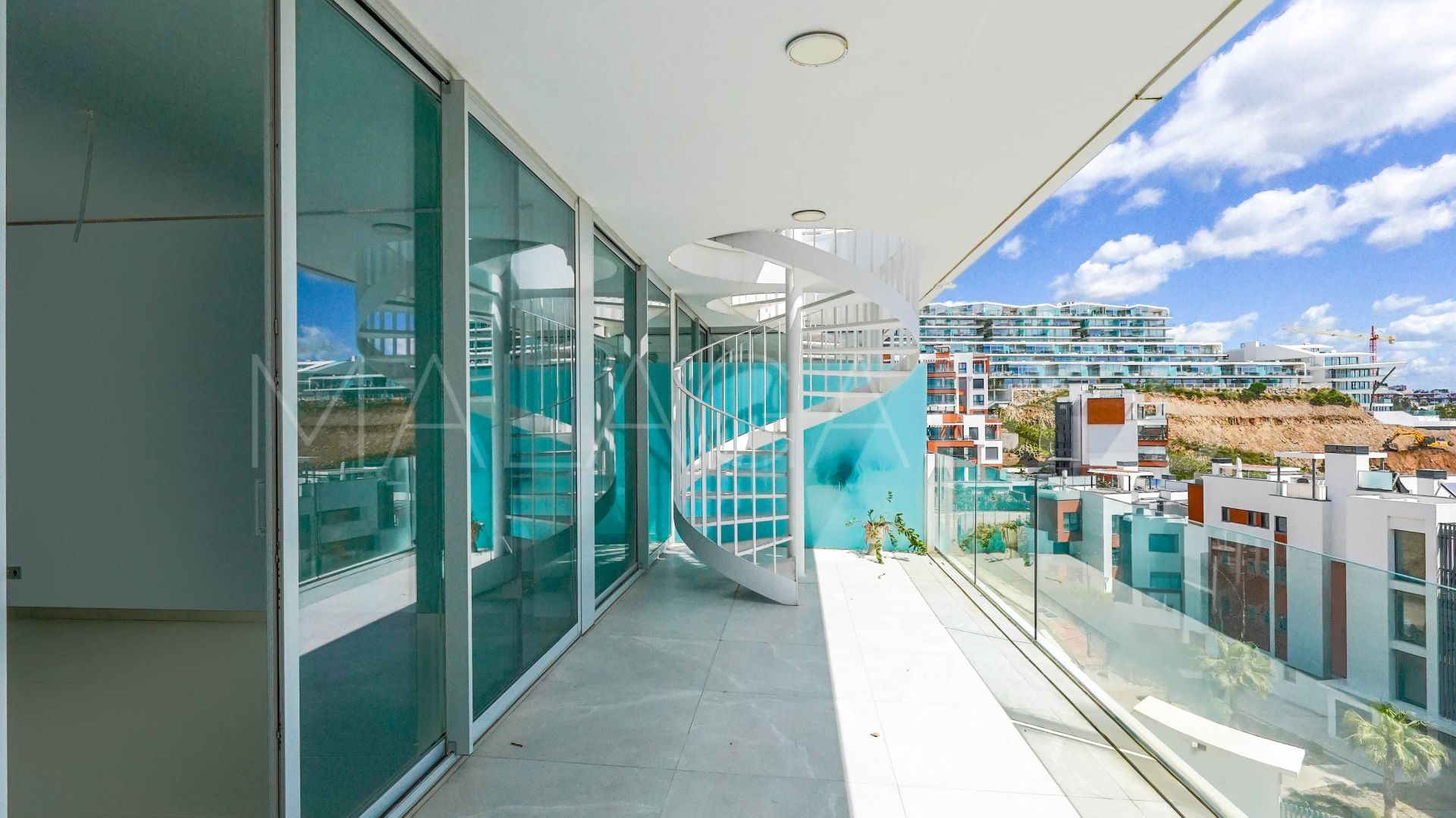 Se vende atico duplex with 2 bedrooms in El Higueron