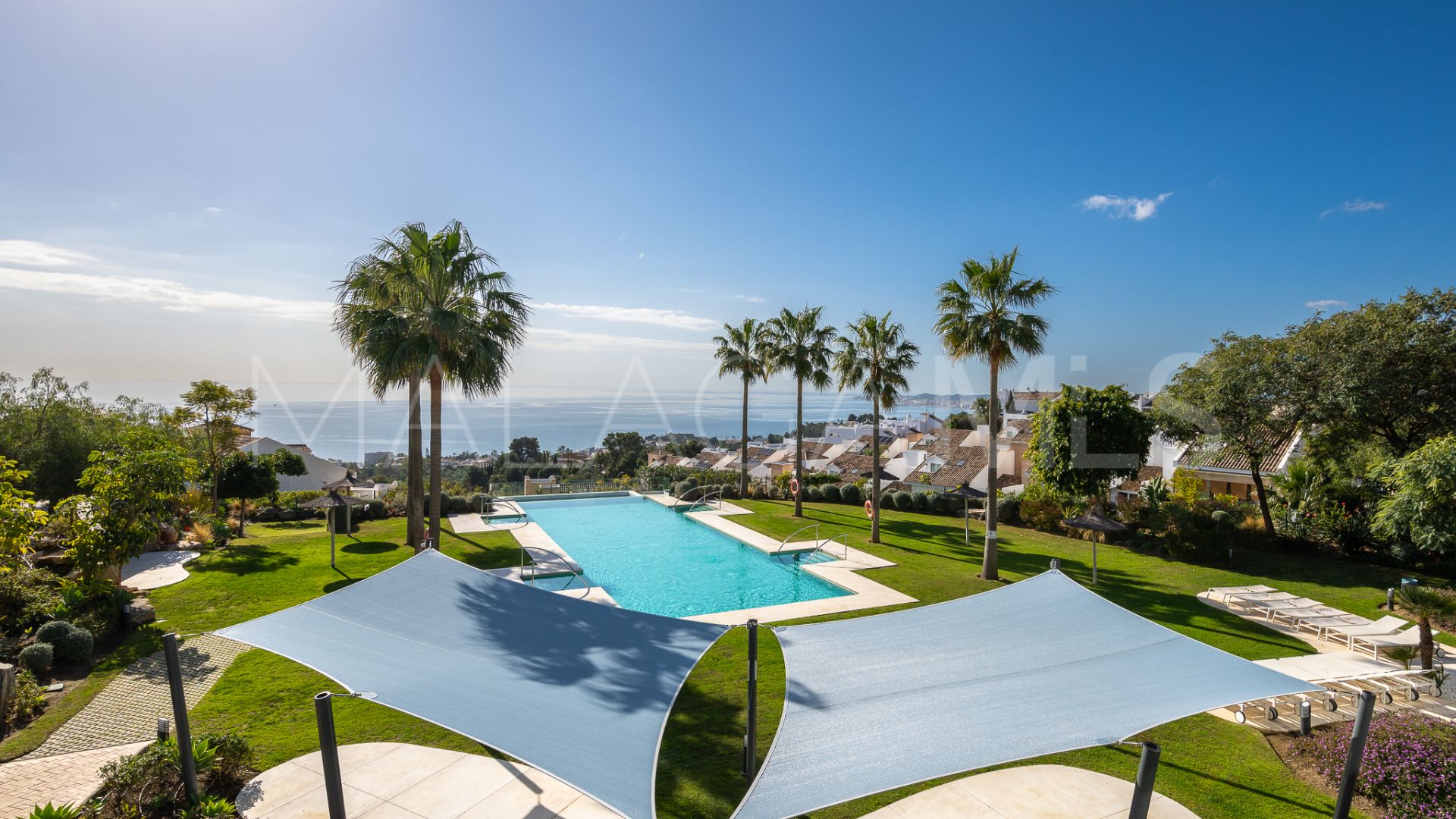 Duplex penthouse for sale in Benalmadena Pueblo